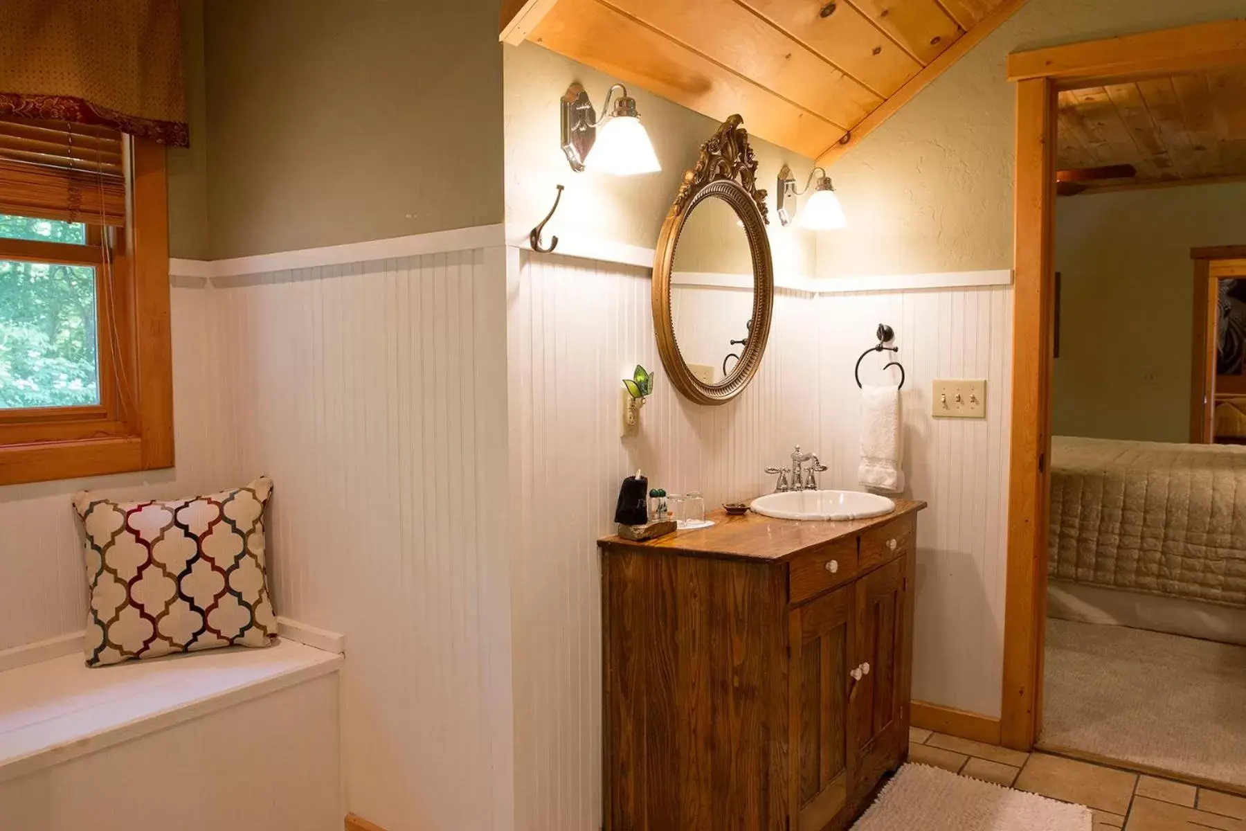 Bathroom in Lazy Bear Lodge
