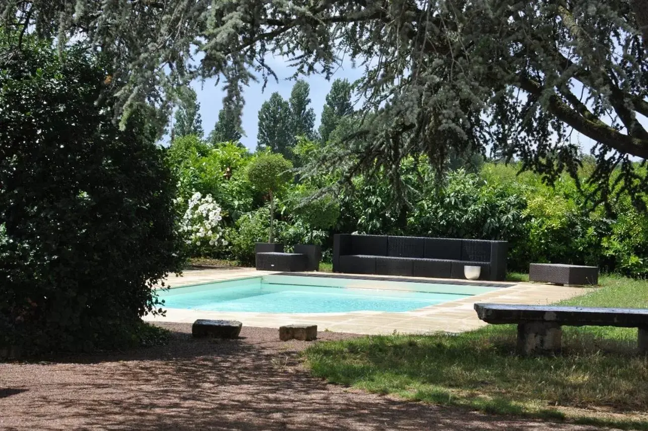 Swimming Pool in Le Prieuré Saint Agnan
