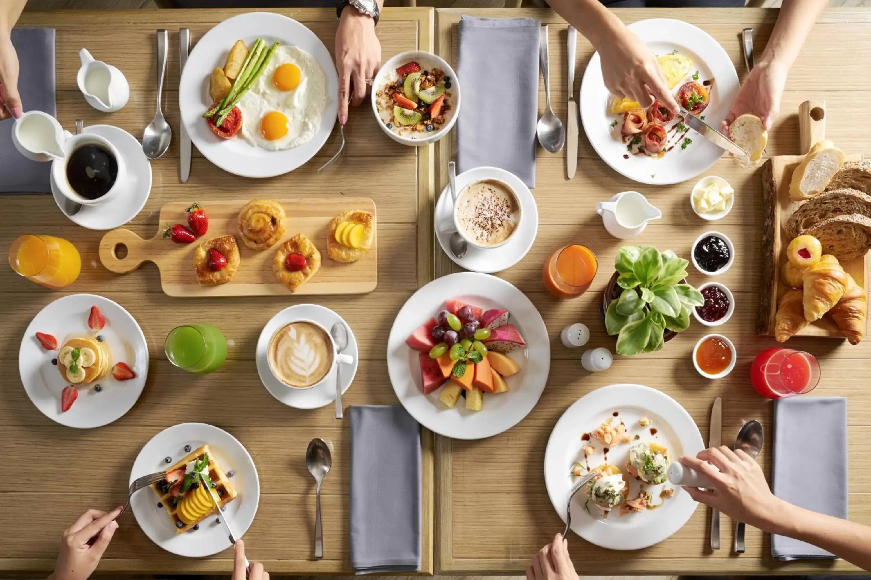 Breakfast in Phuket Marriott Resort & Spa, Merlin Beach