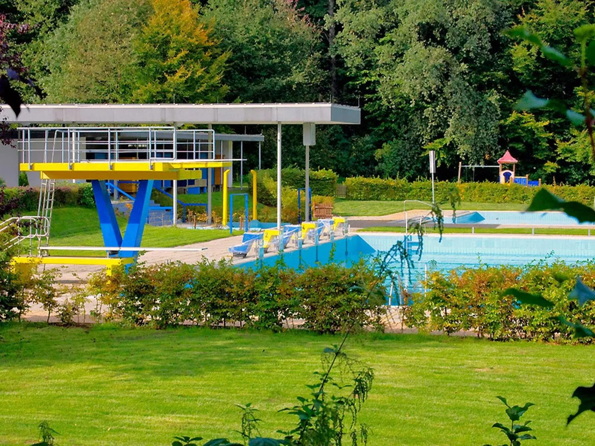 Neighbourhood, Swimming Pool in Landhaus Sundern