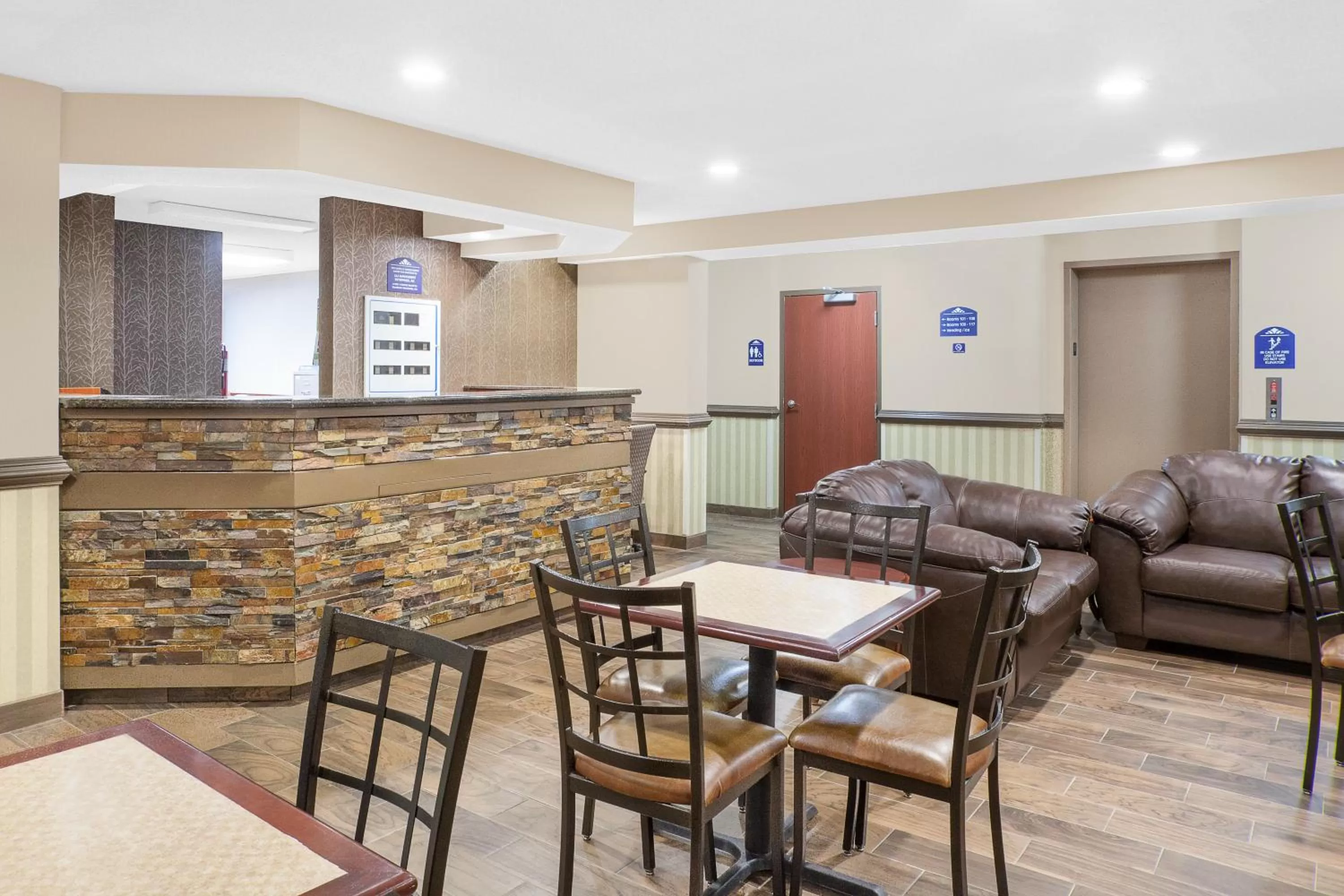 Lobby or reception in Microtel Inn and Suites - Salisbury