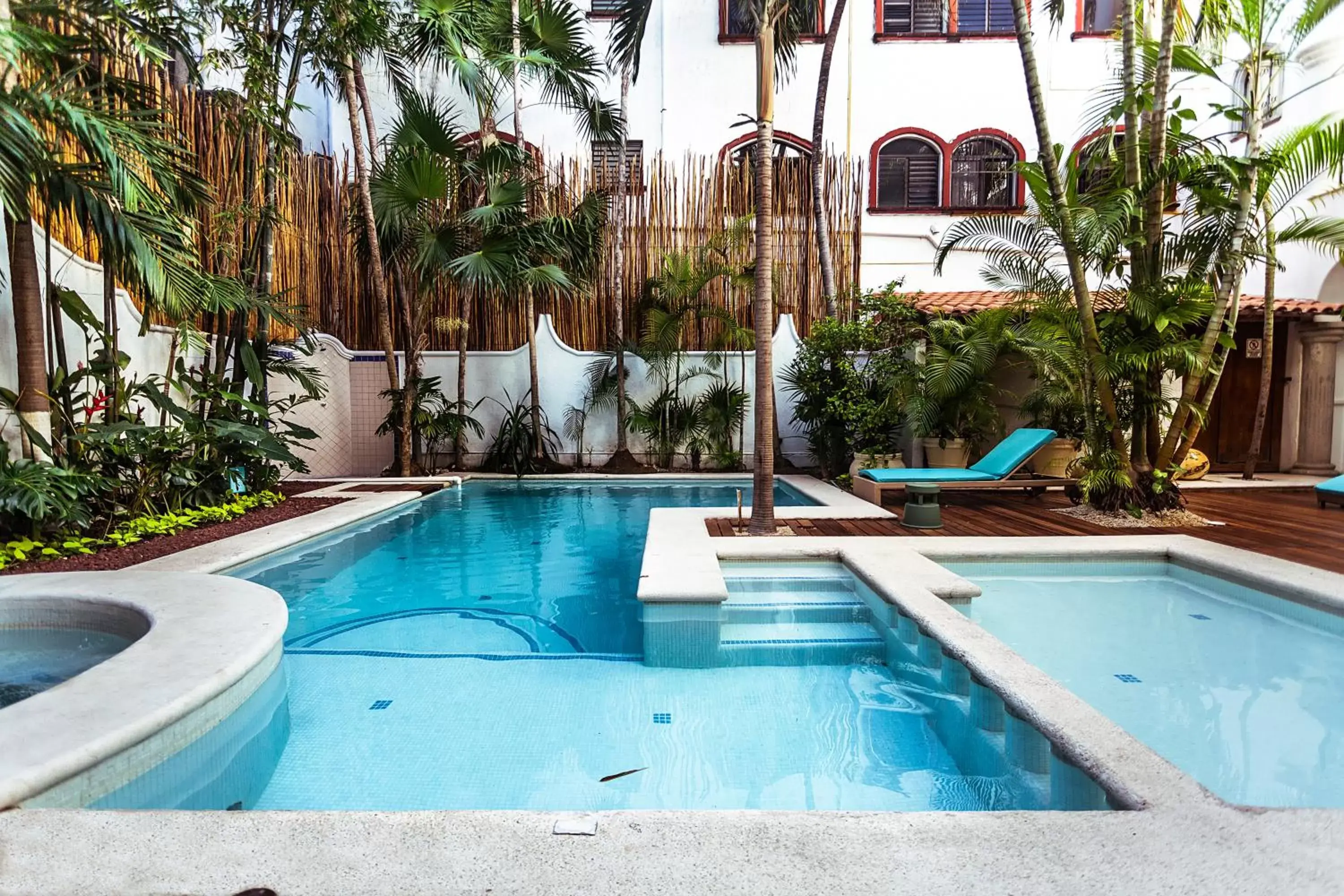 Swimming Pool in Fabiola Condo Hotel