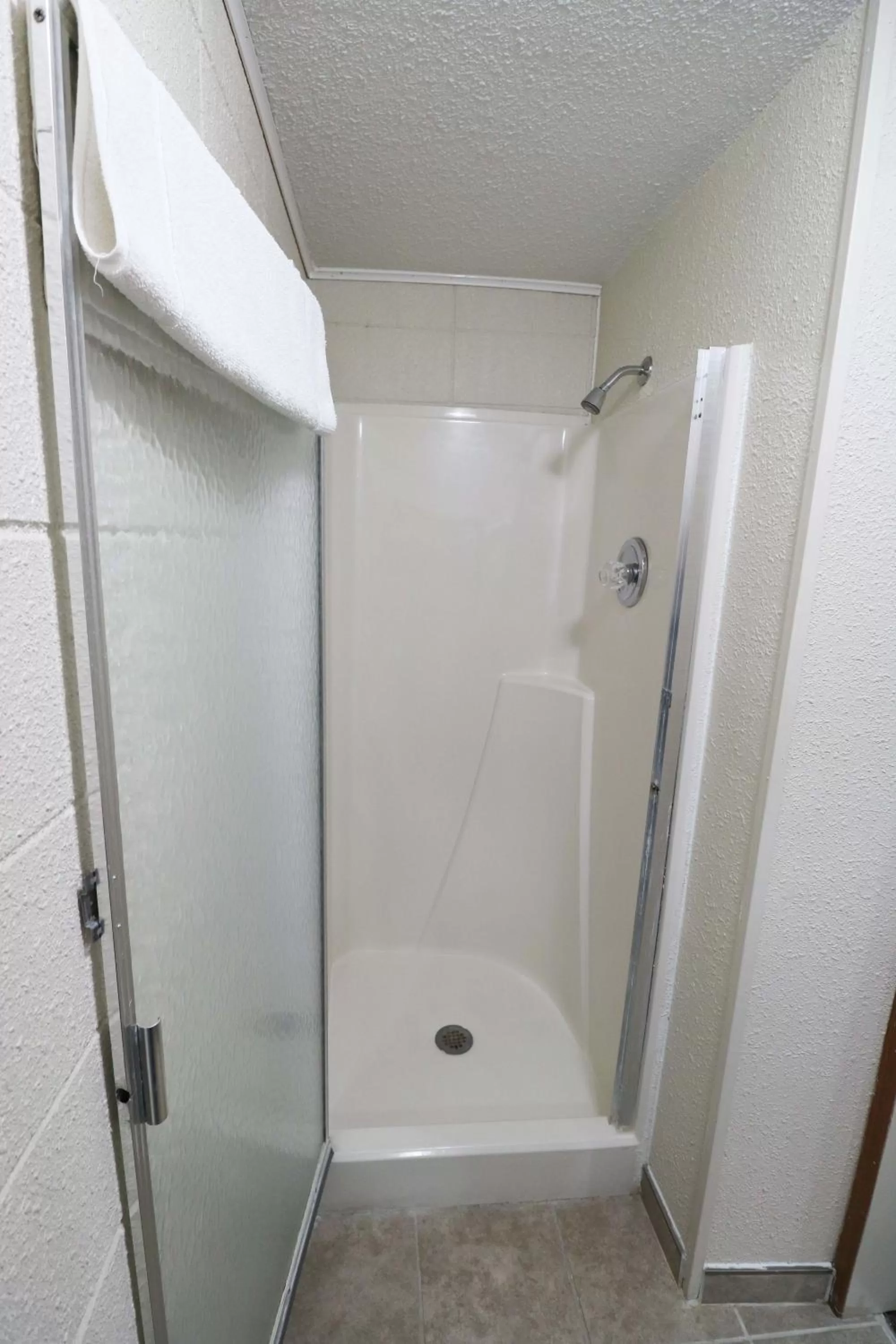 Bathroom in Bear Lodge Motel