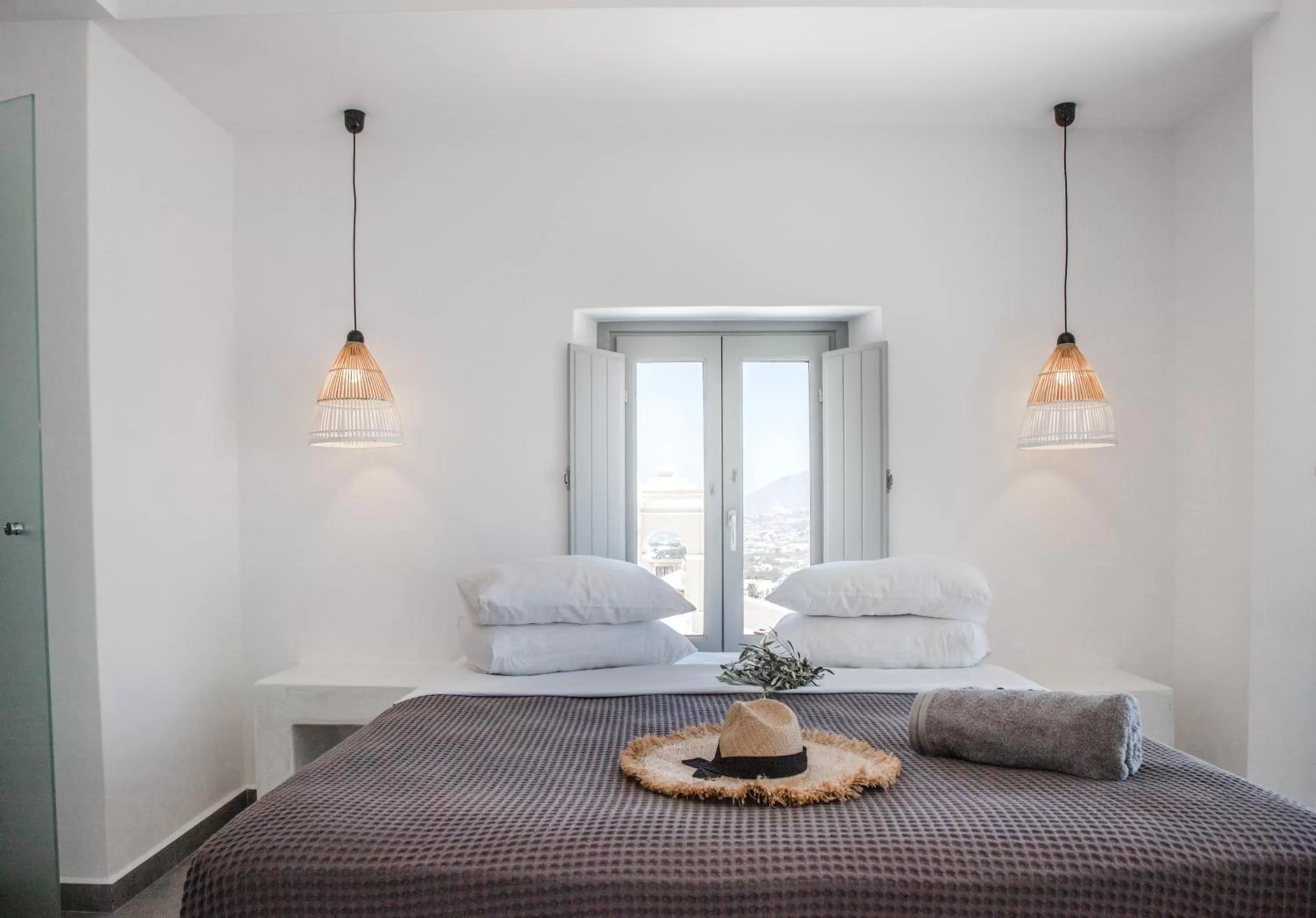 Bed in Caldera Cliff Illusion