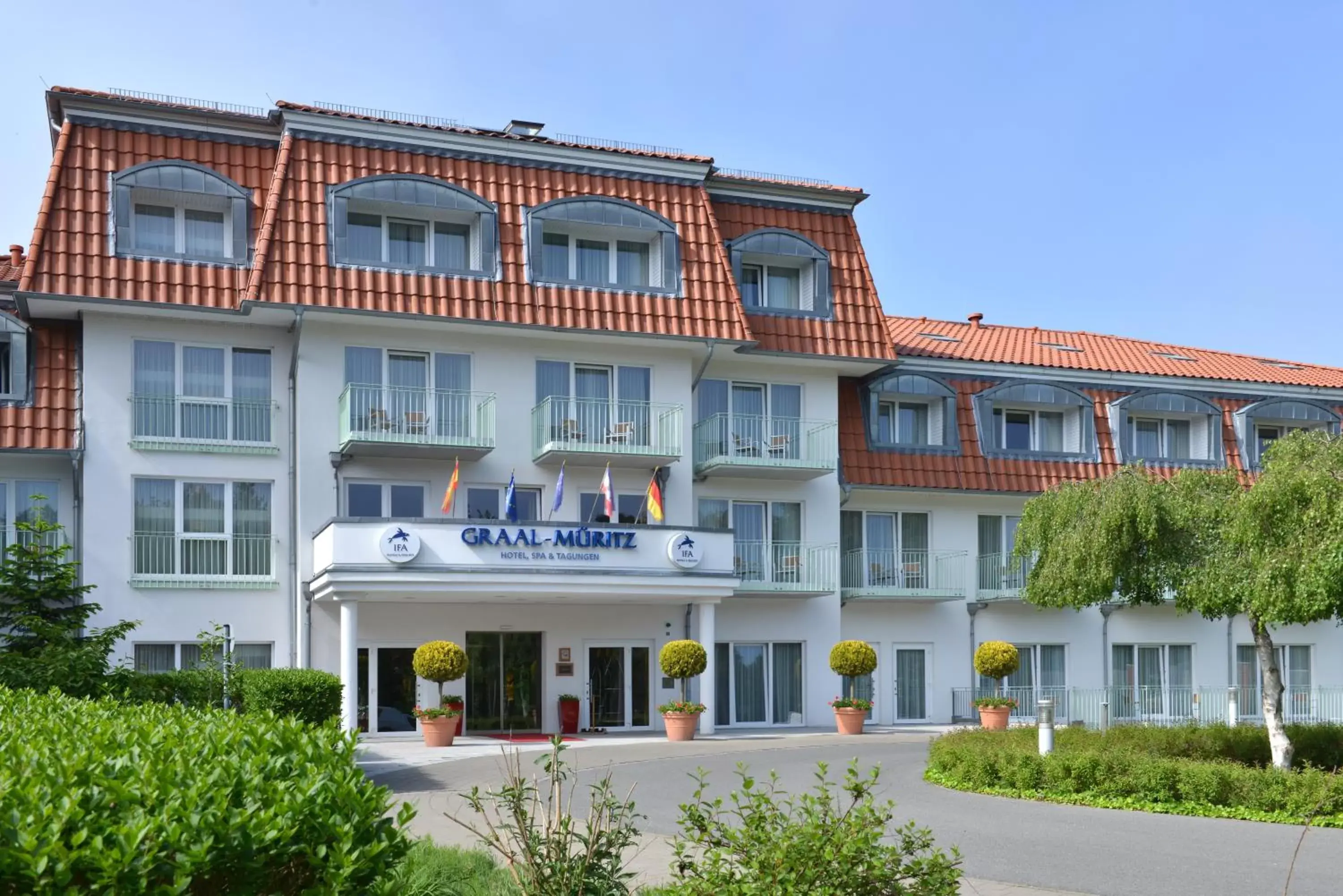 Facade/entrance, Property Building in IFA Graal-Müritz Hotel & Spa