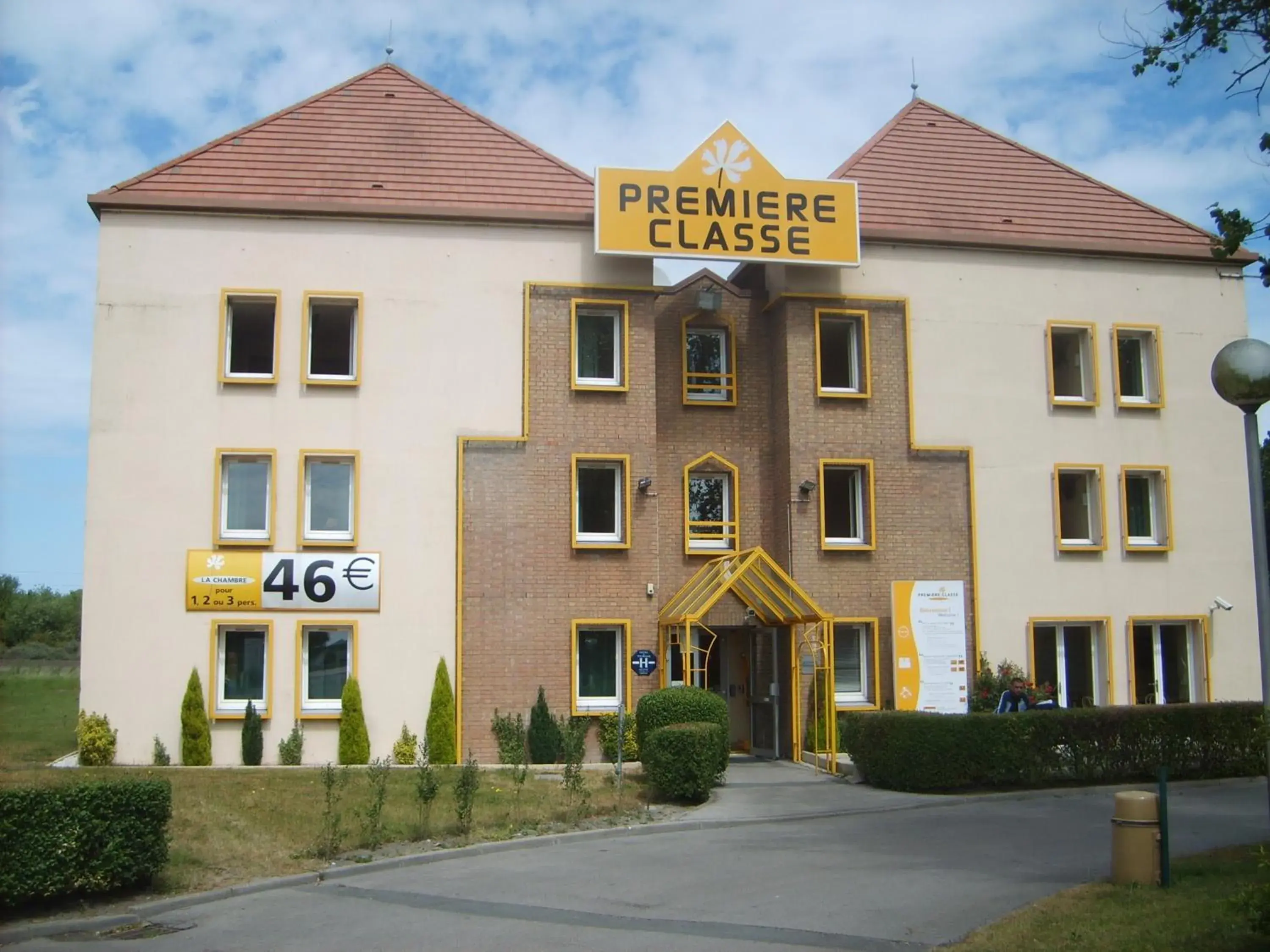 Facade/entrance, Property Building in Premiere Classe Dunkerque Sud - Loon Plage