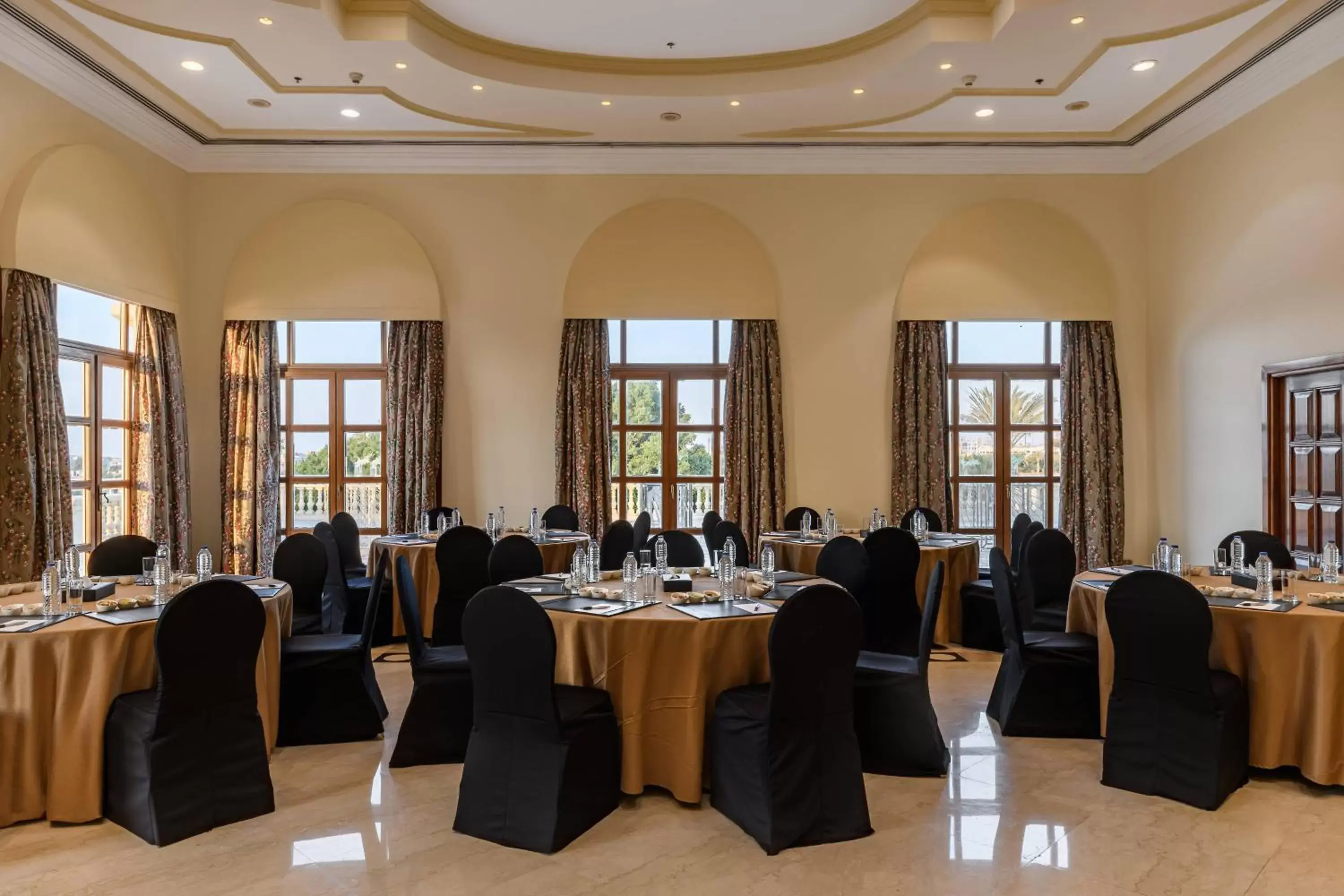 Meeting/conference room, Restaurant/Places to Eat in JW Marriott Hotel Cairo