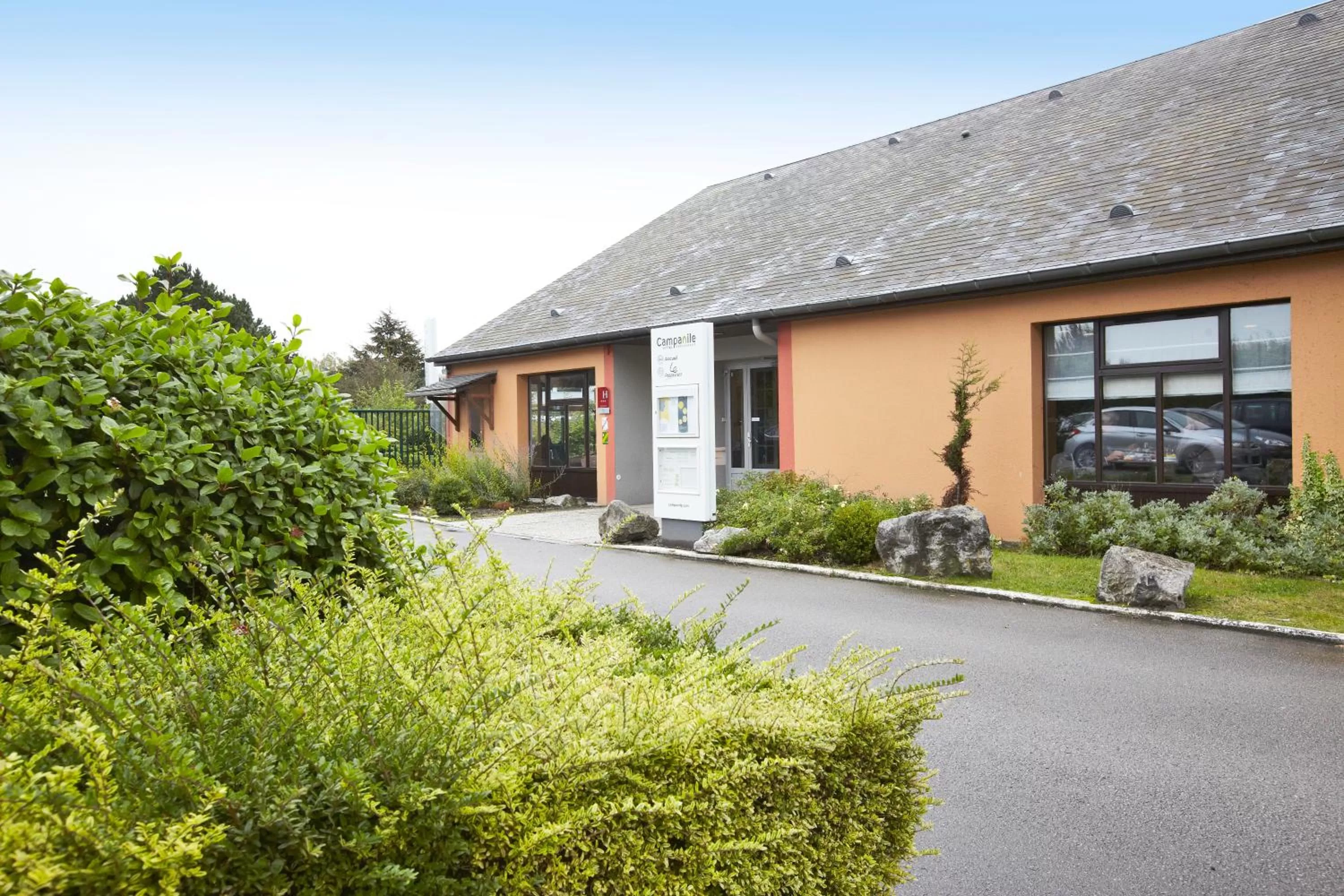 Area and facilities in Campanile Dunkerque Est - Armbouts-Cappel