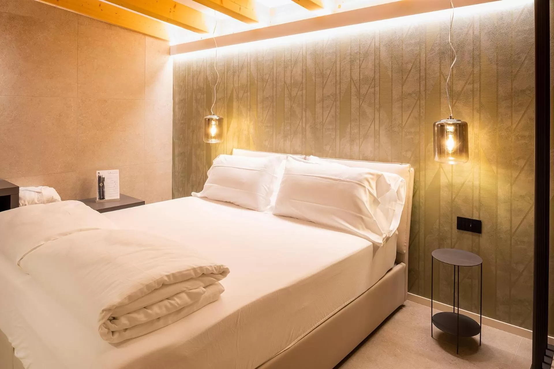 Bed in Relais Limonaia - Suites & Garden SPA