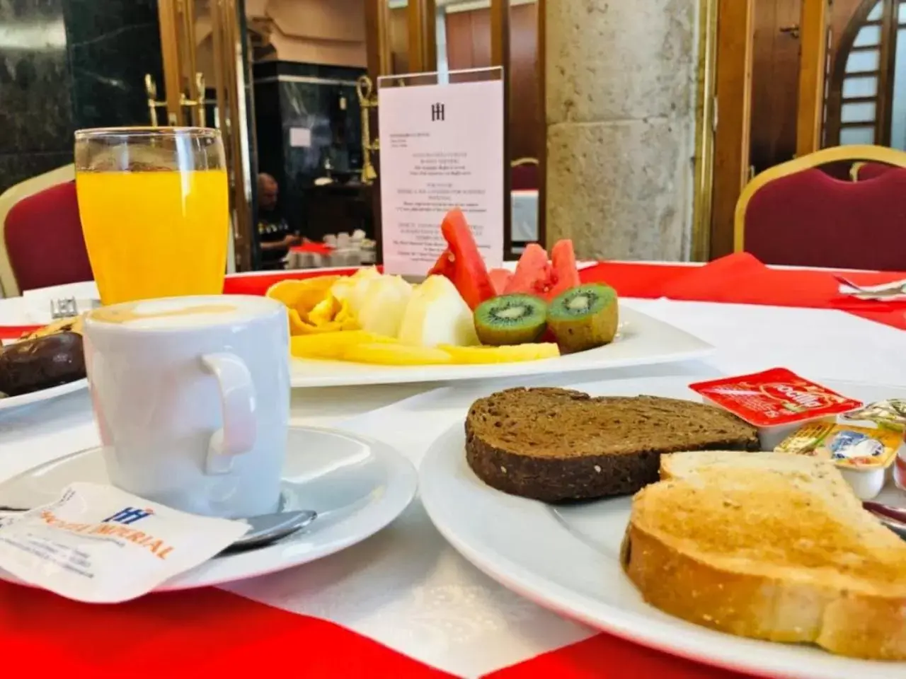 Breakfast in Hotel Imperial