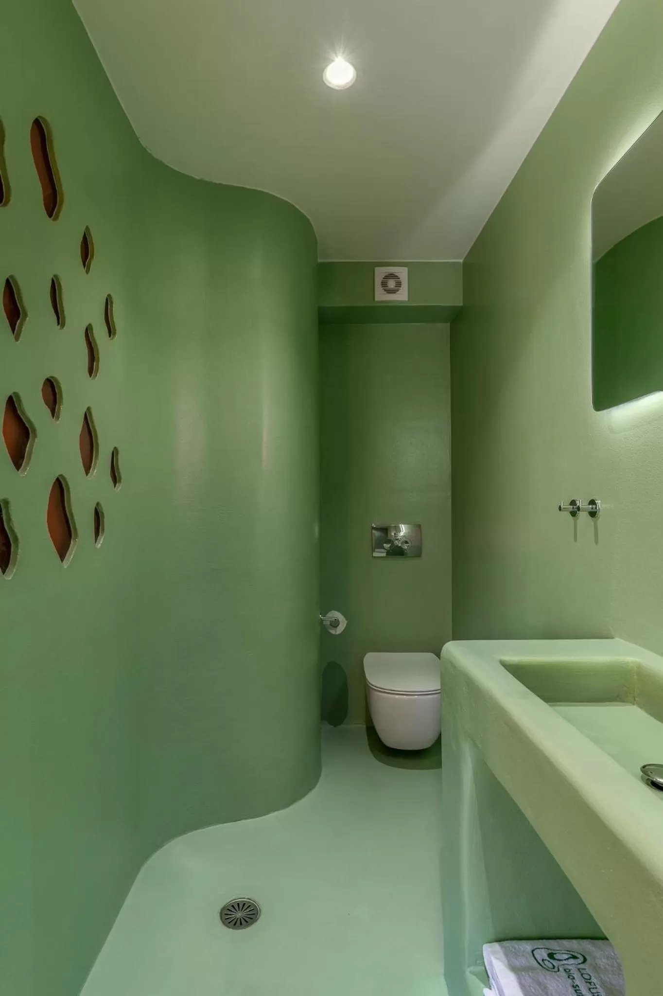 Shower in LOFUS Bio-Suites