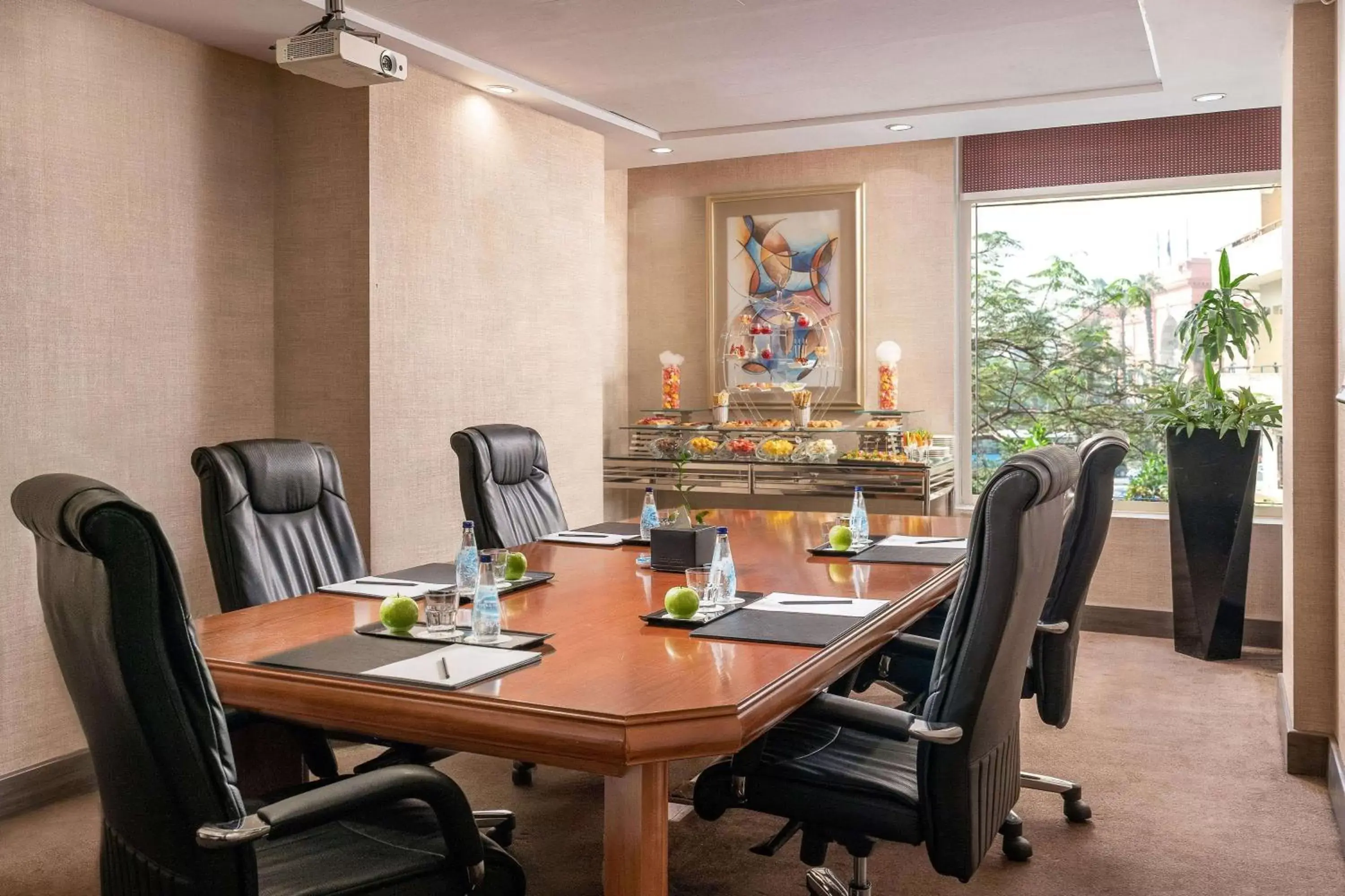 Meeting/conference room, Restaurant/Places to Eat in Steigenberger Hotel El Tahrir Cairo