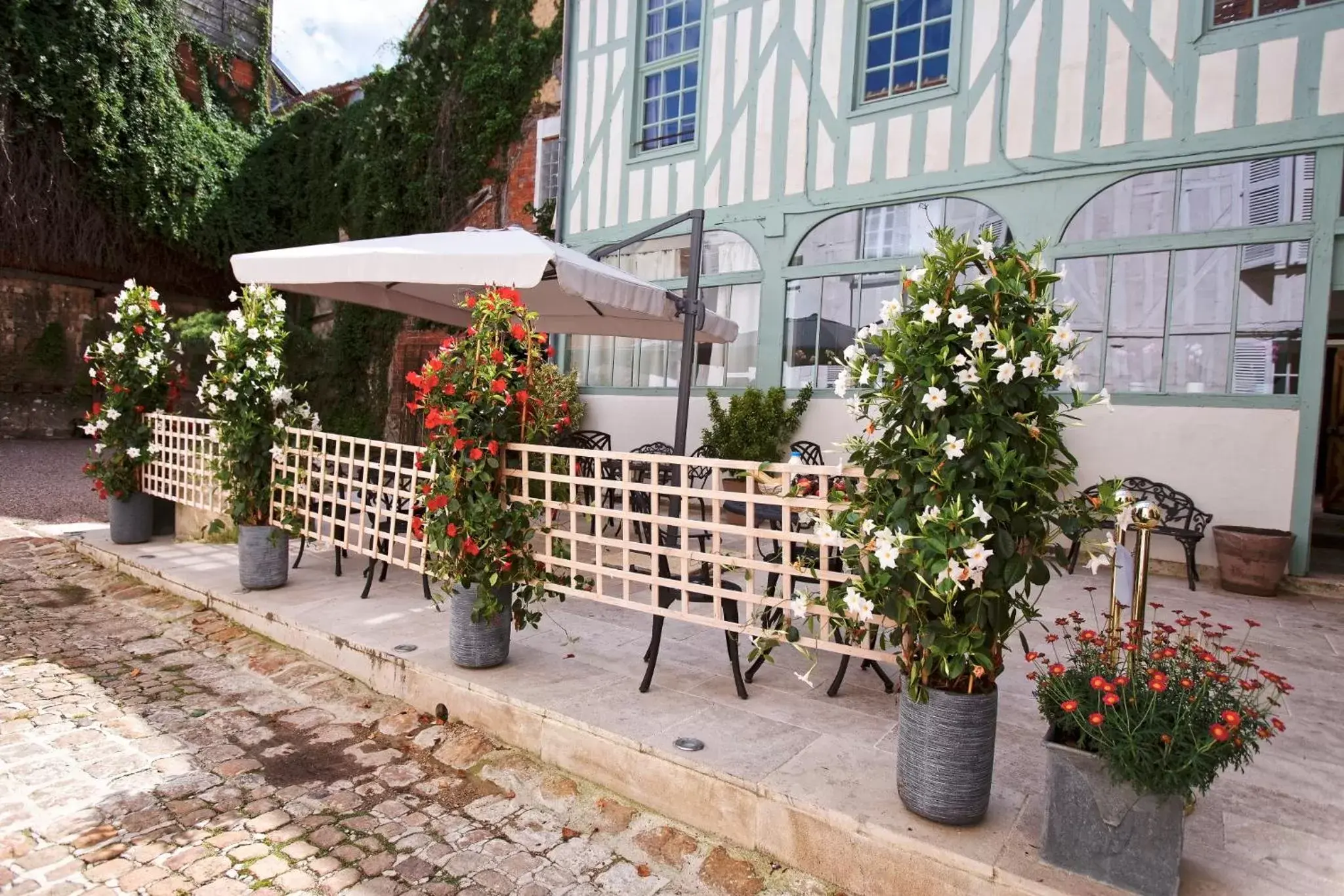 Patio in Hotel Saint Georges