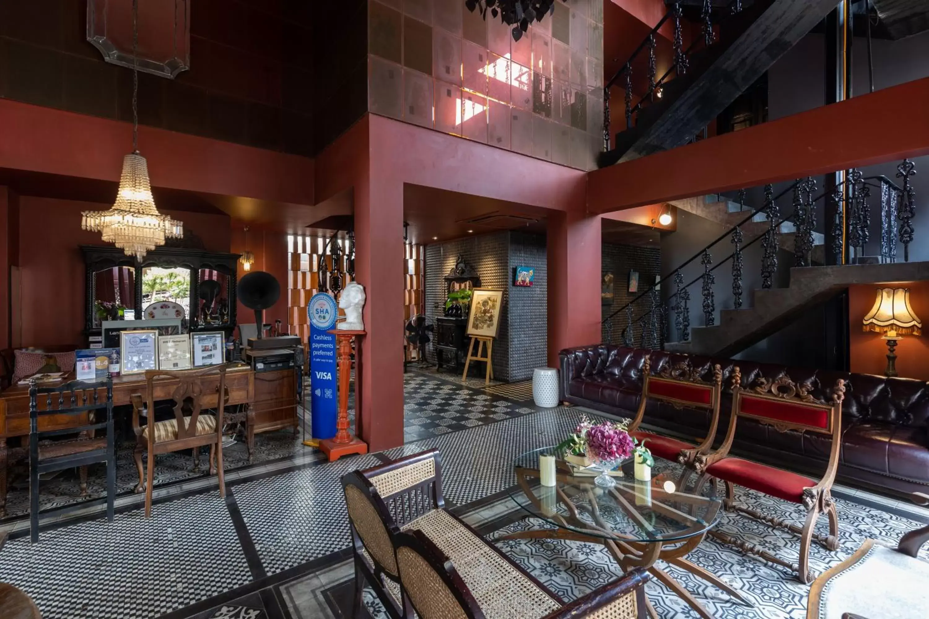 Lobby or reception in Amdaeng Bangkok Riverside Hotel - SHA Plus Certified