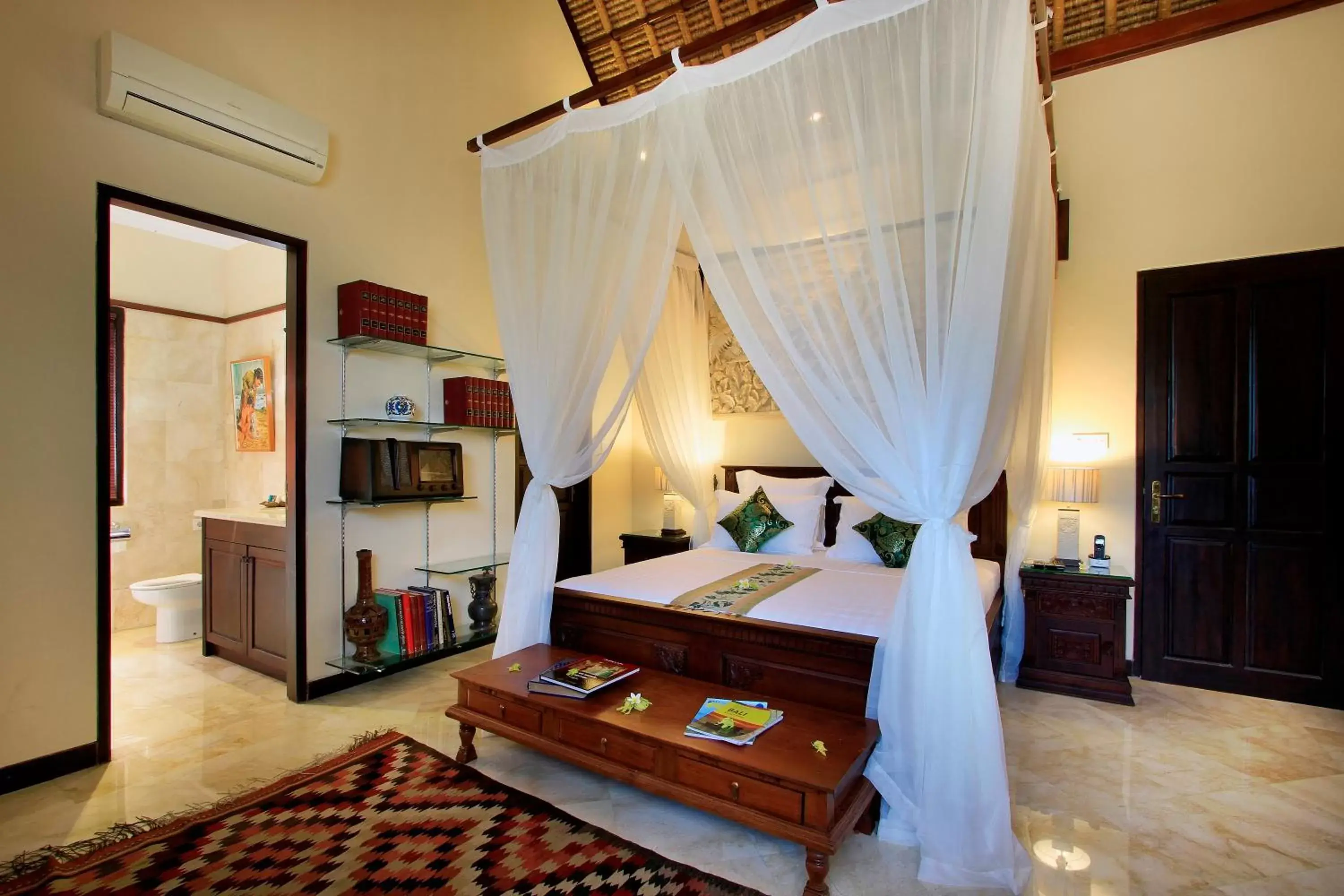 Natural landscape, Bed in Manzelejepun Luxury Villa & Pavilion