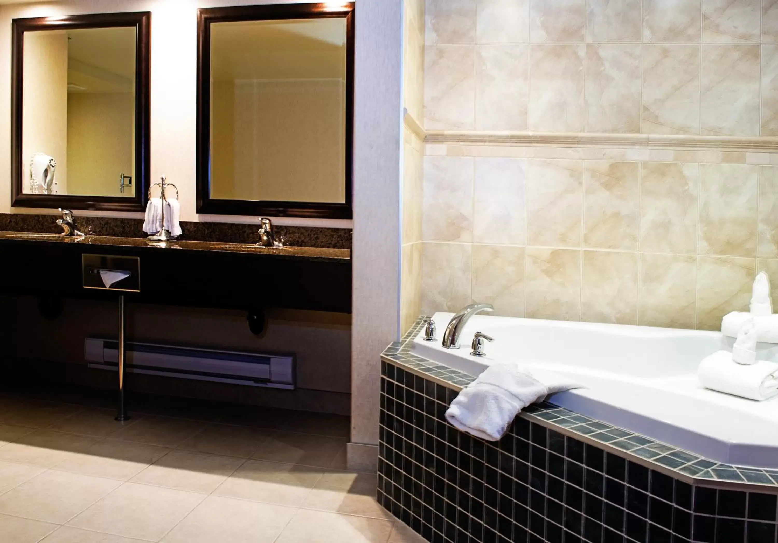 Bedroom, Bathroom in Holiday Inn Hotel & Suites-West Edmonton, an IHG Hotel