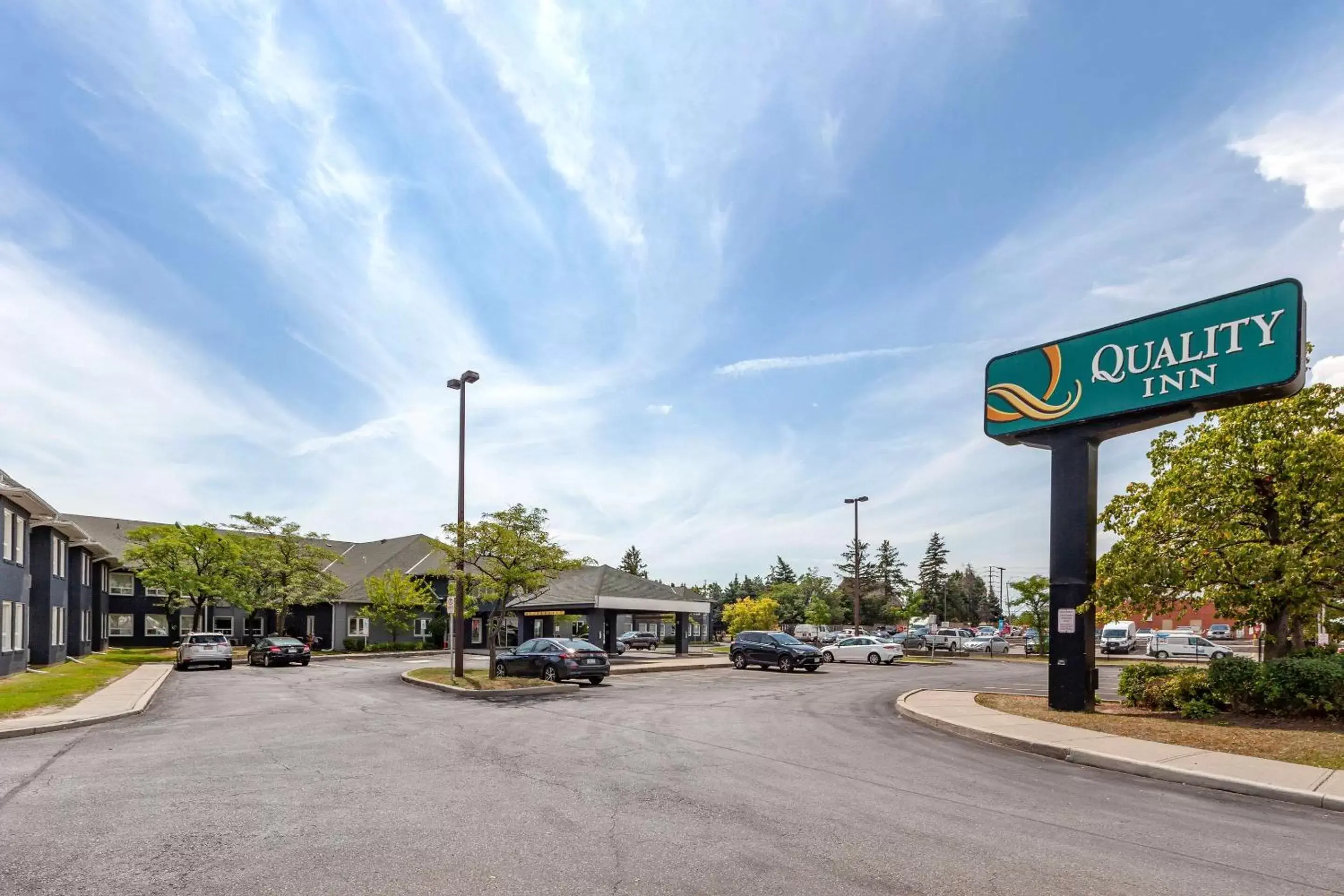 Property Building in Quality Inn Airport West