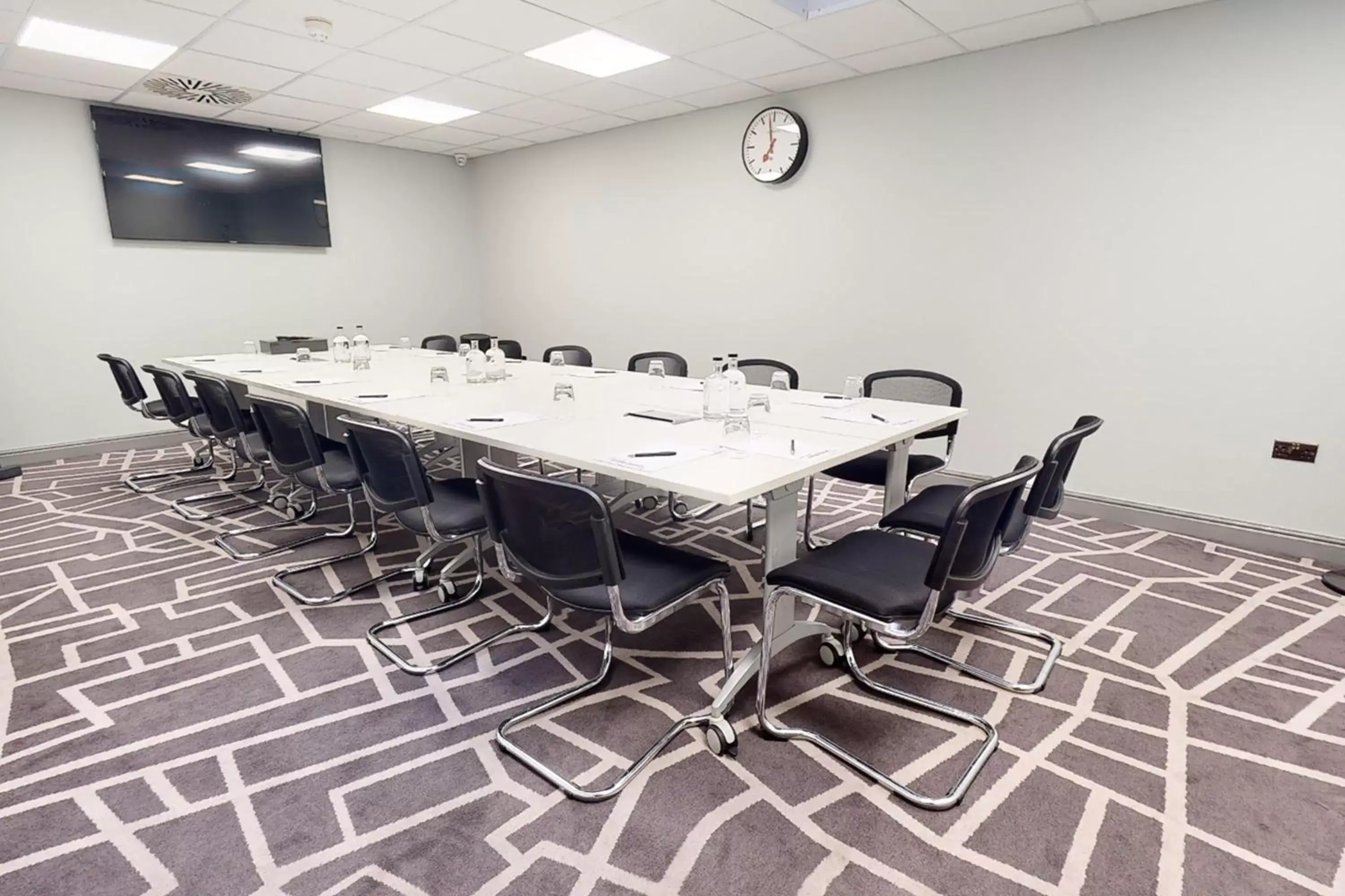 Meeting/conference room in Village Hotel Cardiff