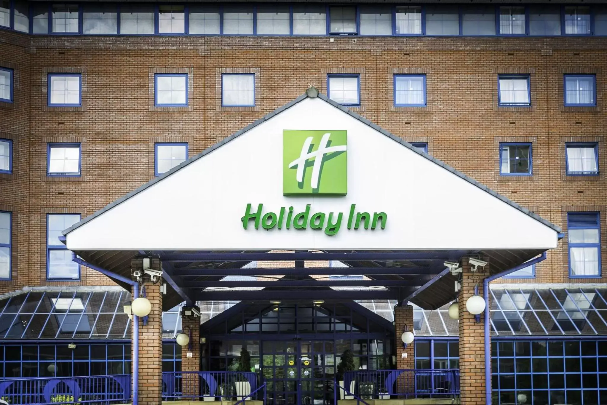 Property building in Holiday Inn London Sutton, an IHG Hotel