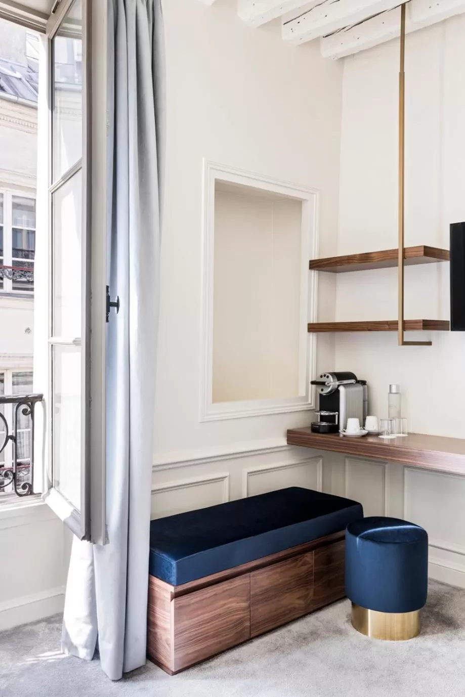 Seating area in Hotel Verneuil Saint Germain