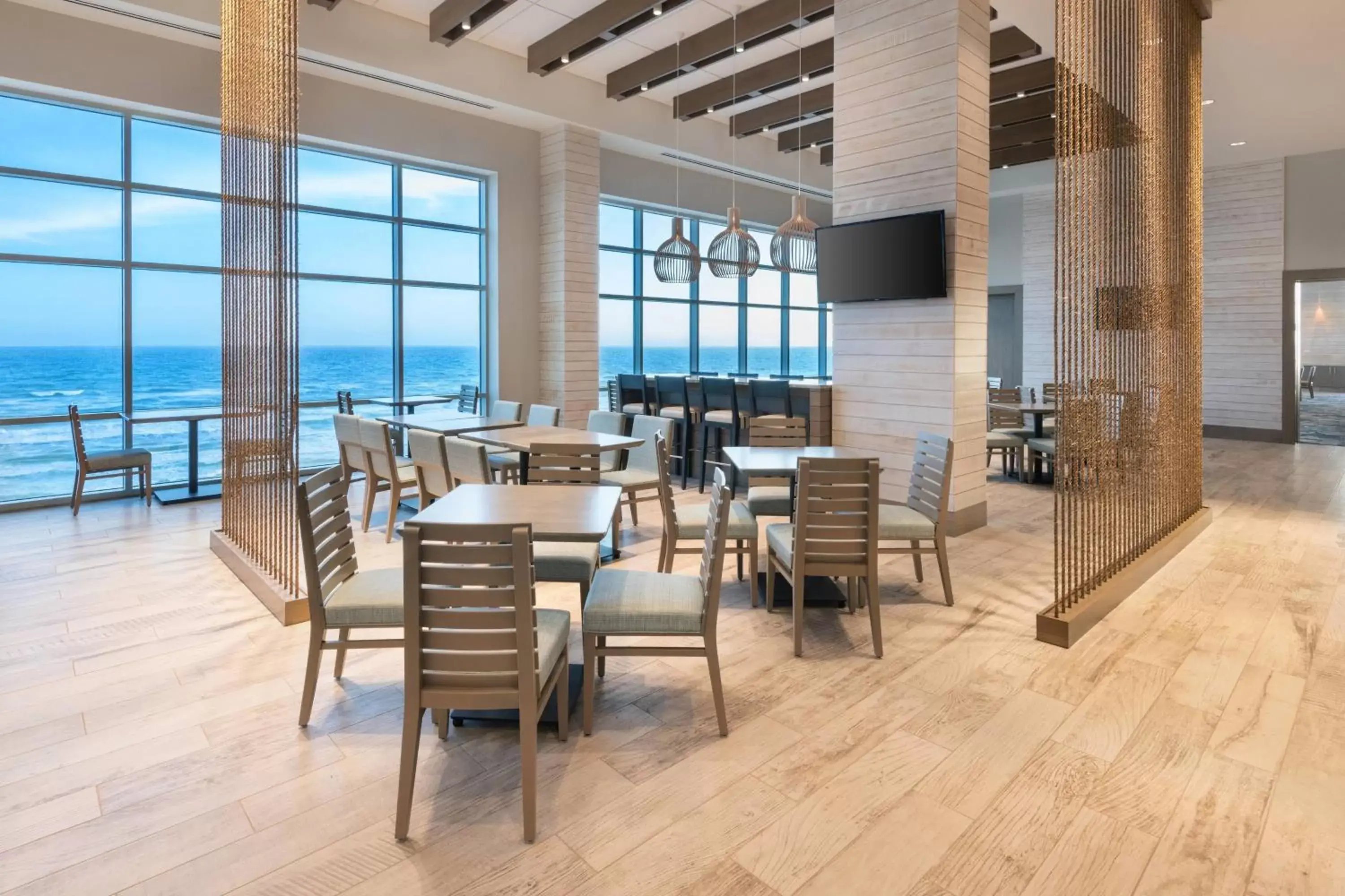 Breakfast, Restaurant/Places to Eat in SpringHill Suites by Marriott Panama City Beach Beachfront