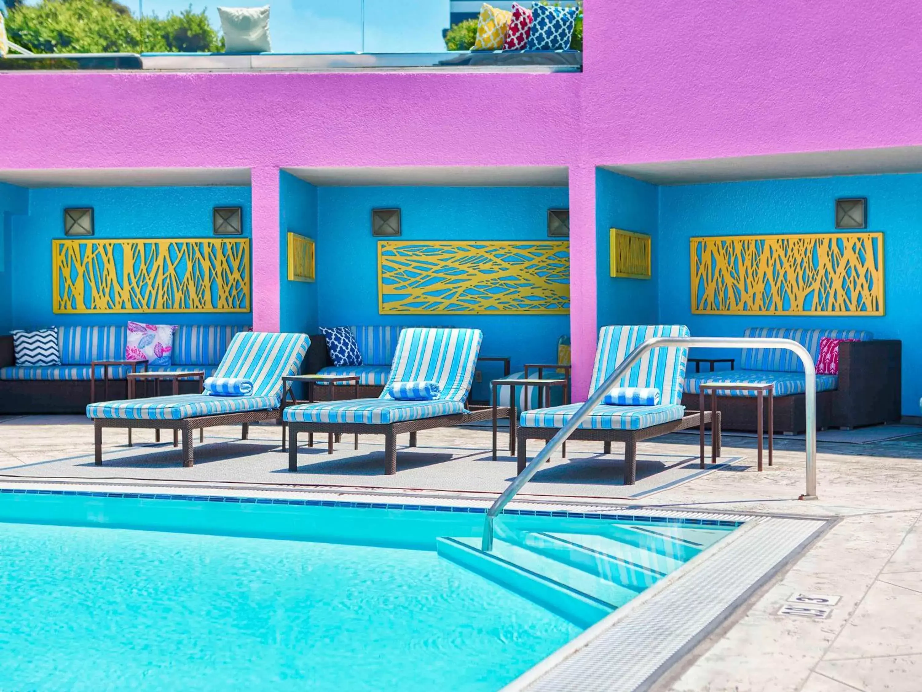 Property building, Swimming Pool in Hotel Sofitel Los Angeles at Beverly Hills
