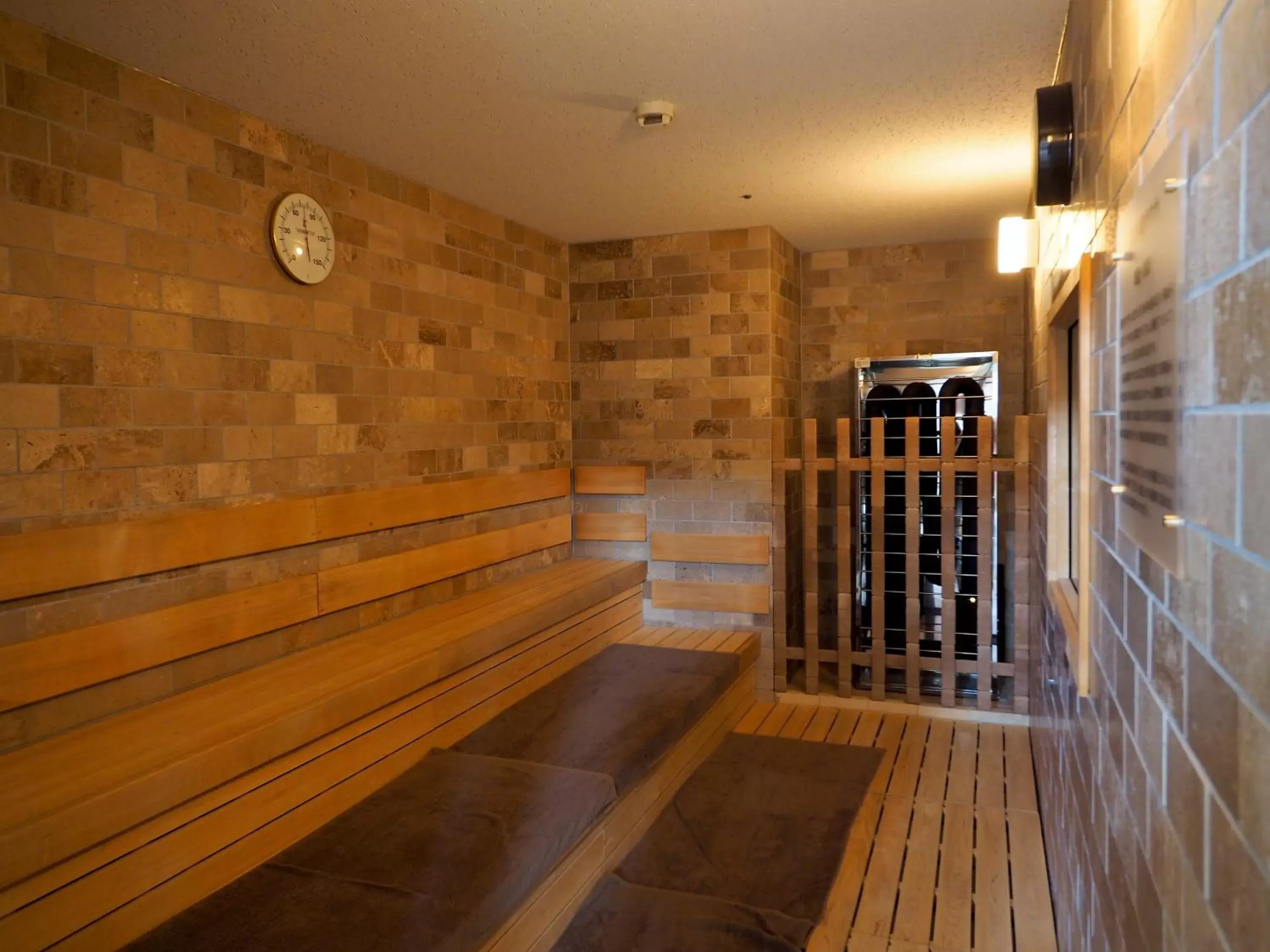 Sauna in Clayton Bay Hotel