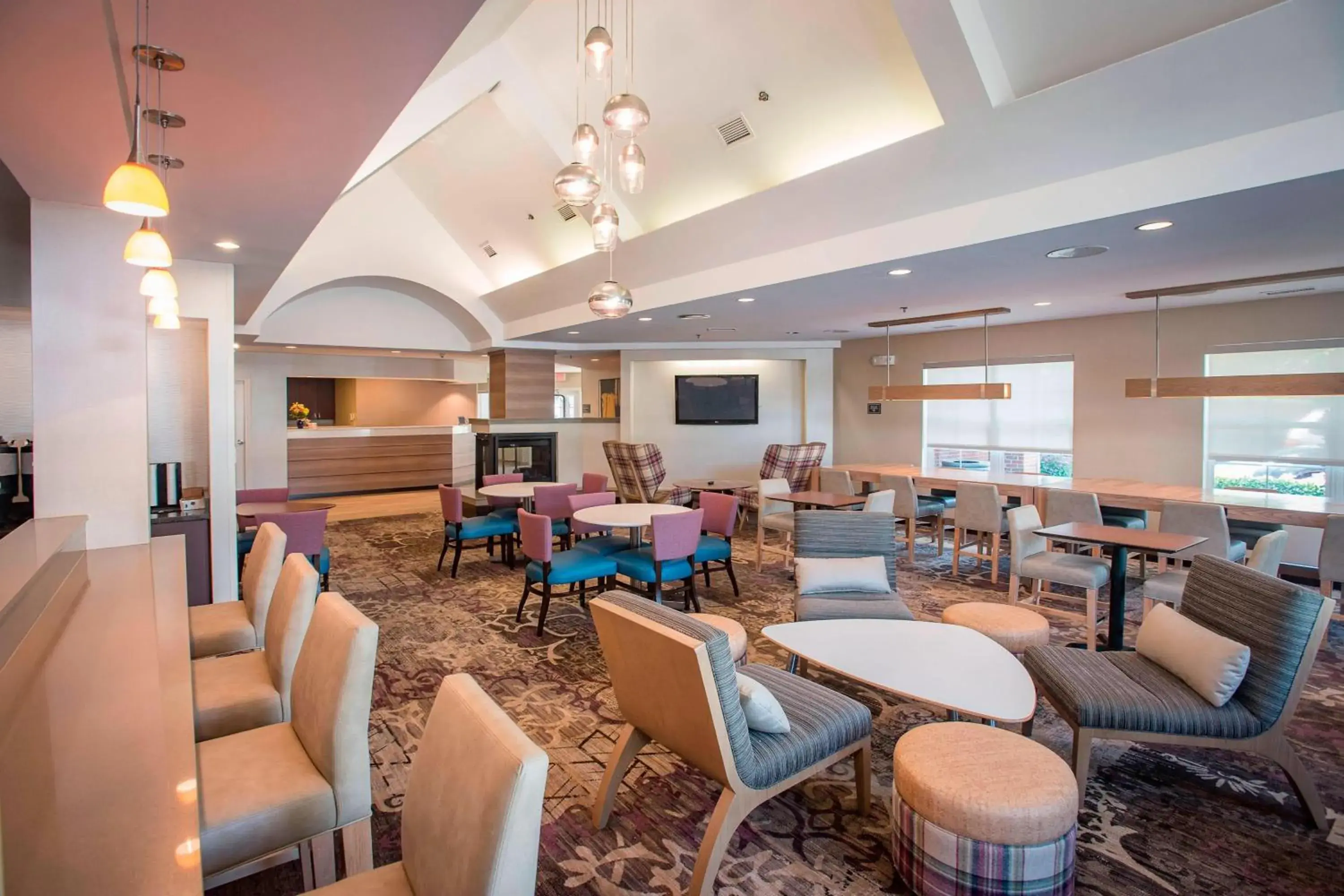 Lobby or reception, Restaurant/Places to Eat in Residence Inn by Marriott Pensacola Downtown