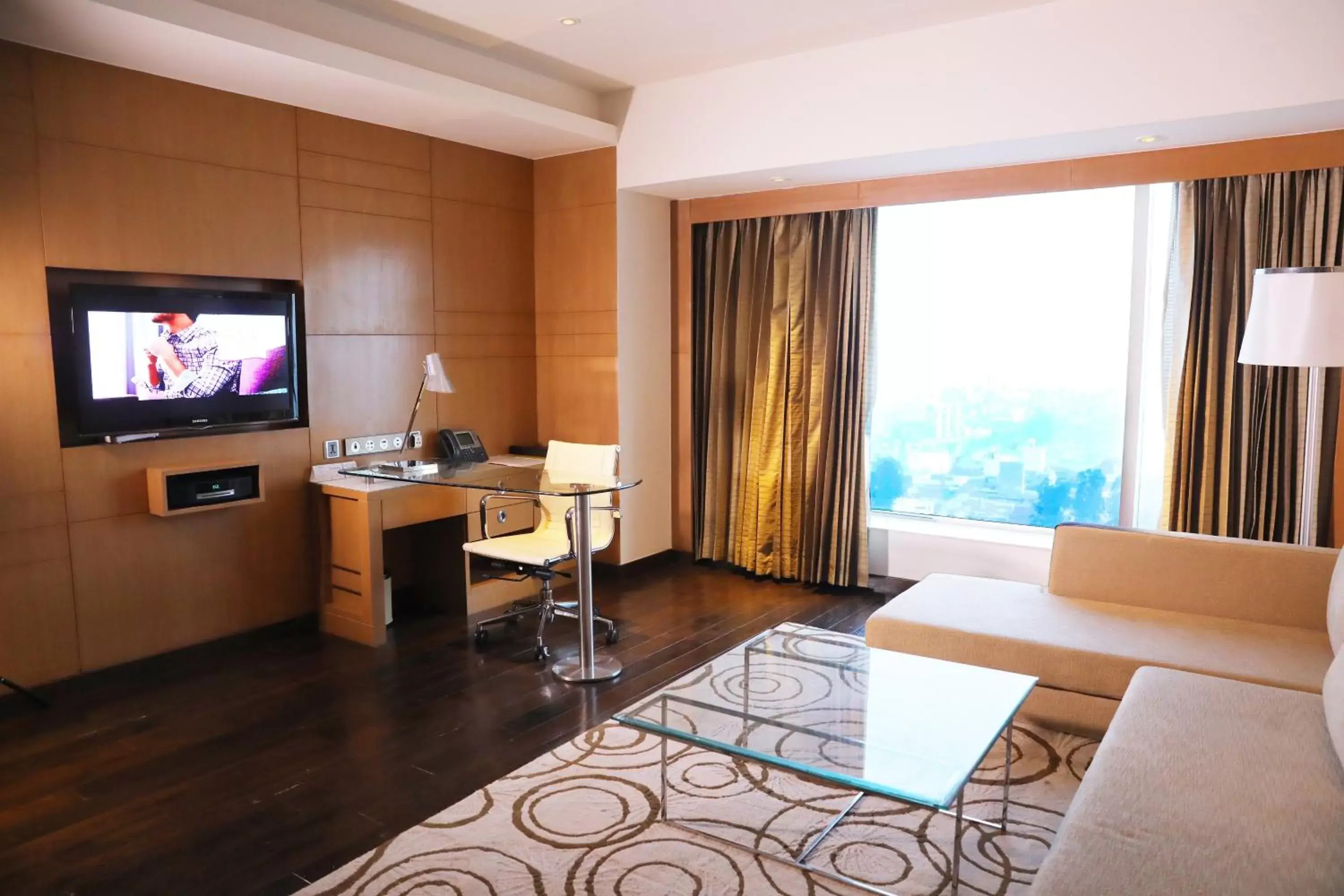 TV and multimedia, TV/Entertainment Center in Crowne Plaza Greater Noida, an IHG Hotel