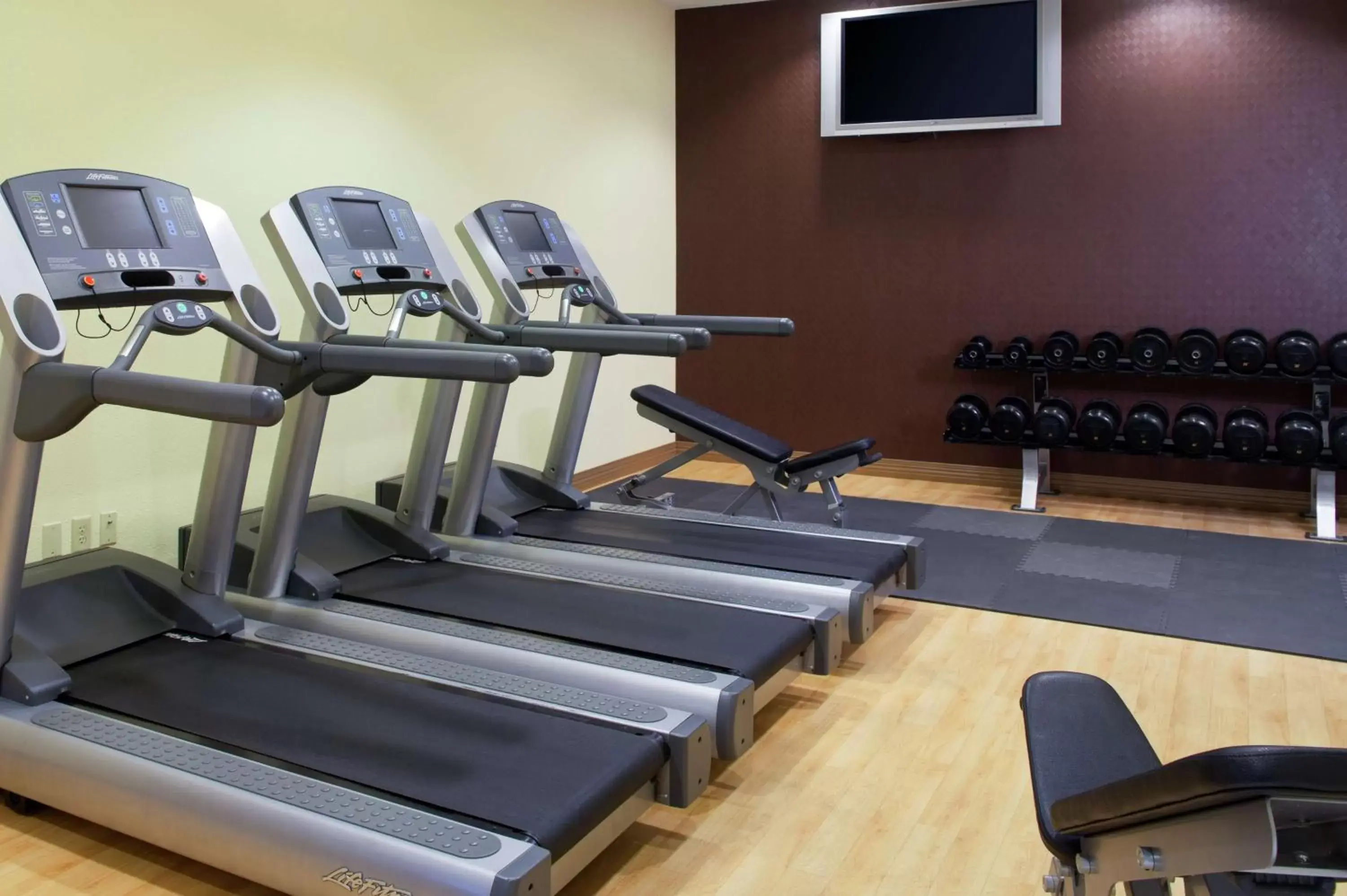 Fitness centre/facilities, Fitness Center/Facilities in DoubleTree by Hilton Cincinnati Airport