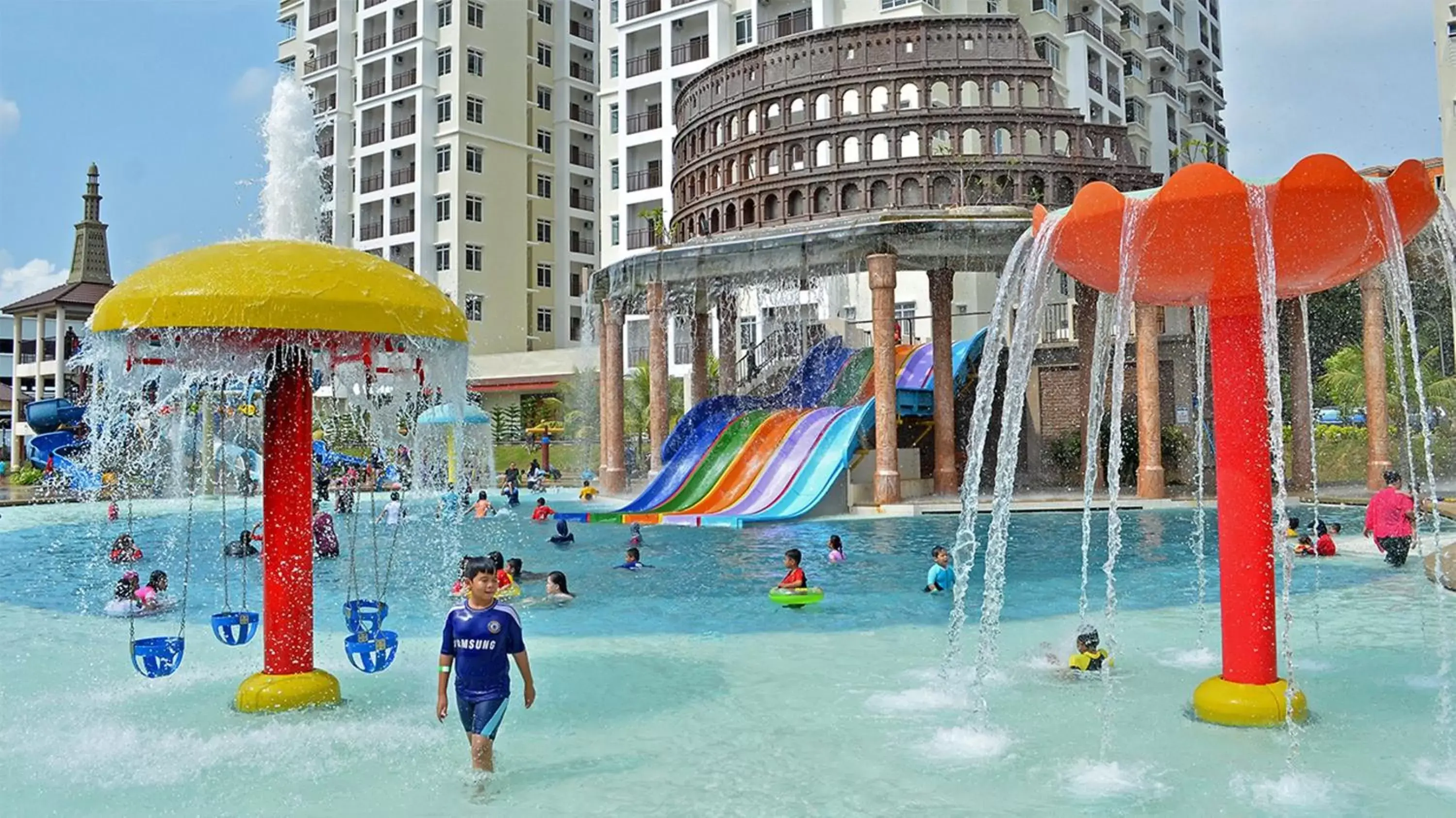 Swimming pool, Water Park in Bayou Lagoon Park Resort