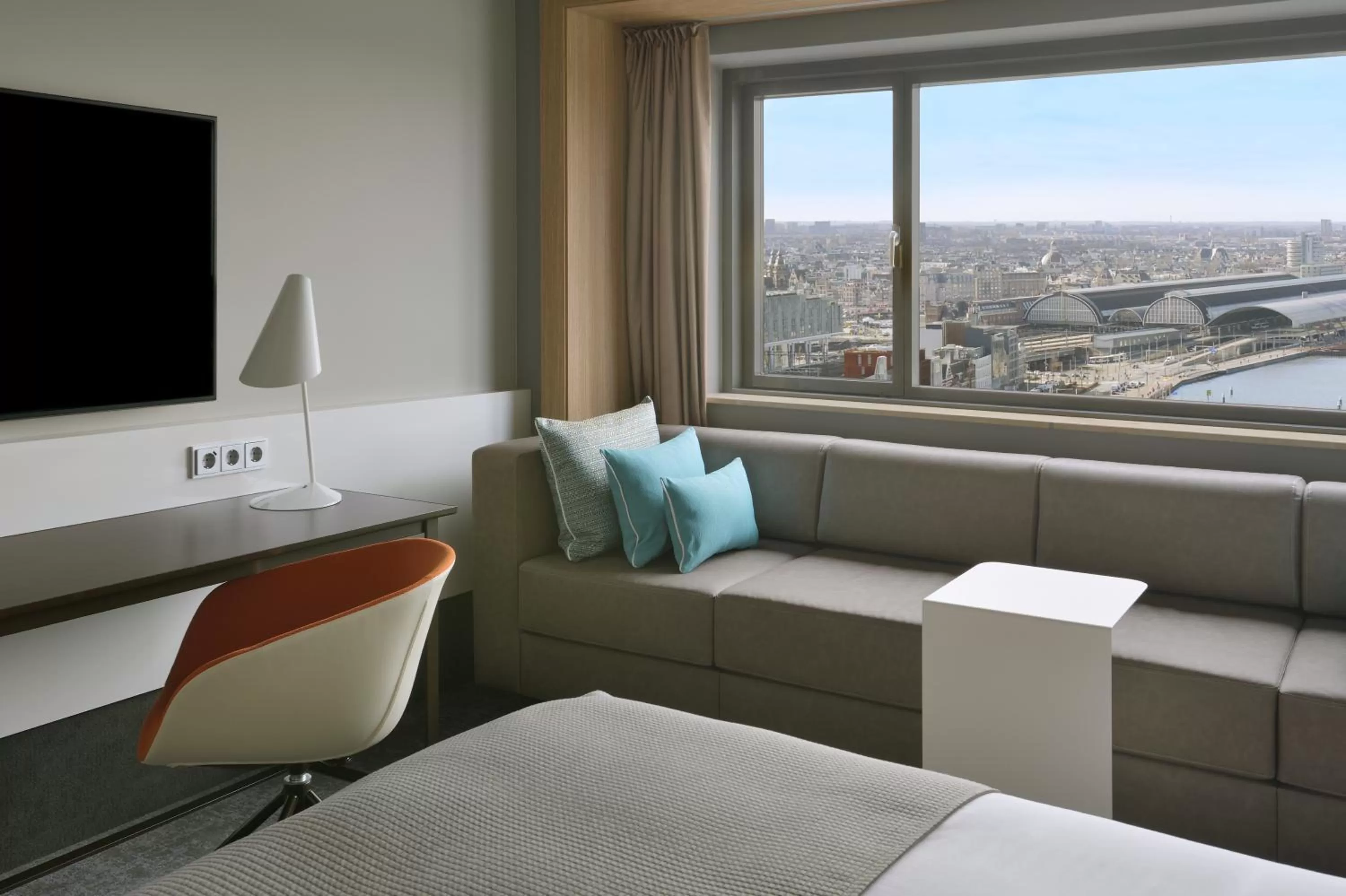 Photo of the whole room in Mövenpick Hotel Amsterdam City Centre