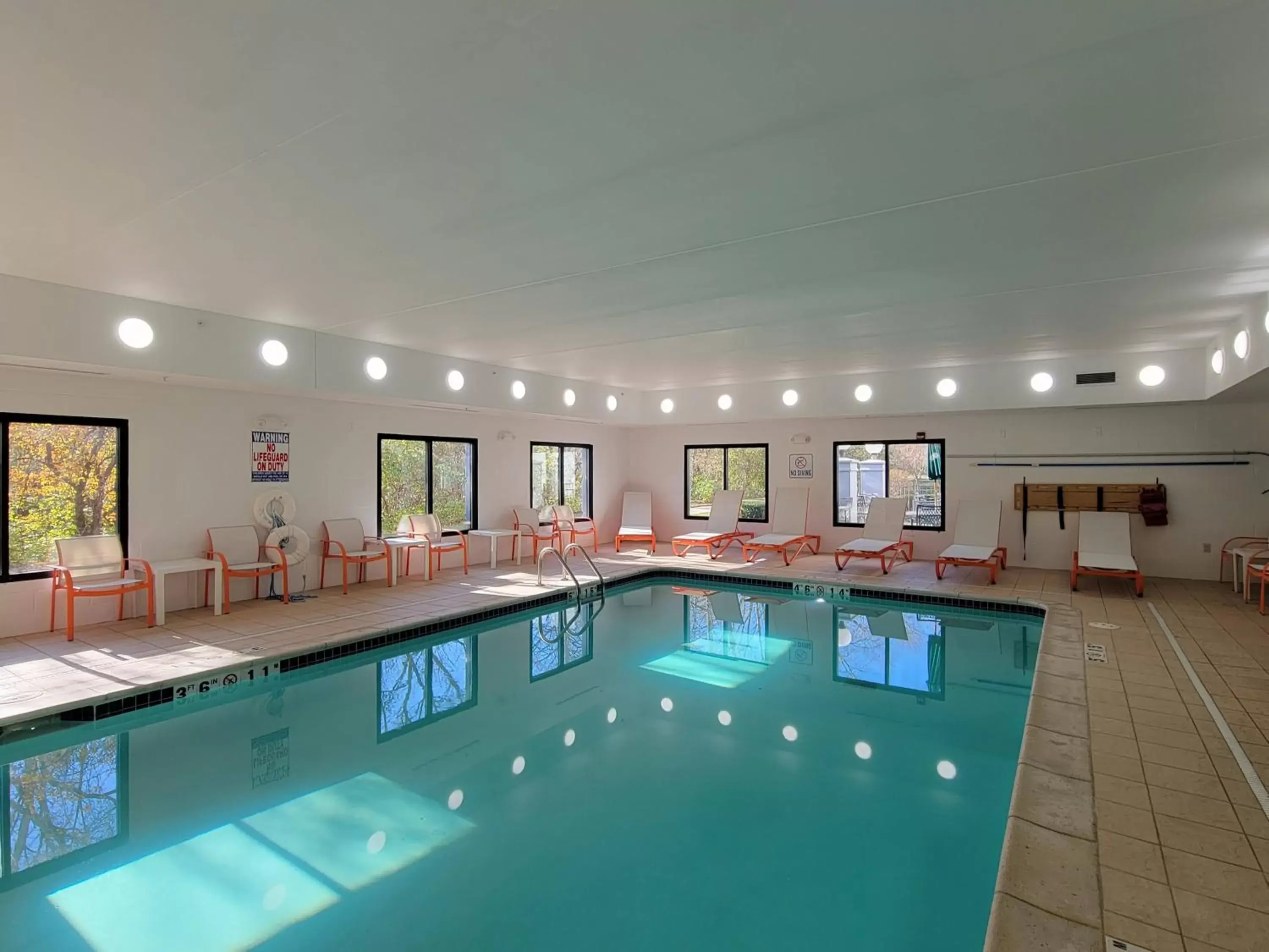 Swimming Pool in Holiday Inn Hotel & Suites Ann Arbor University of Michigan Area, an IHG Hotel