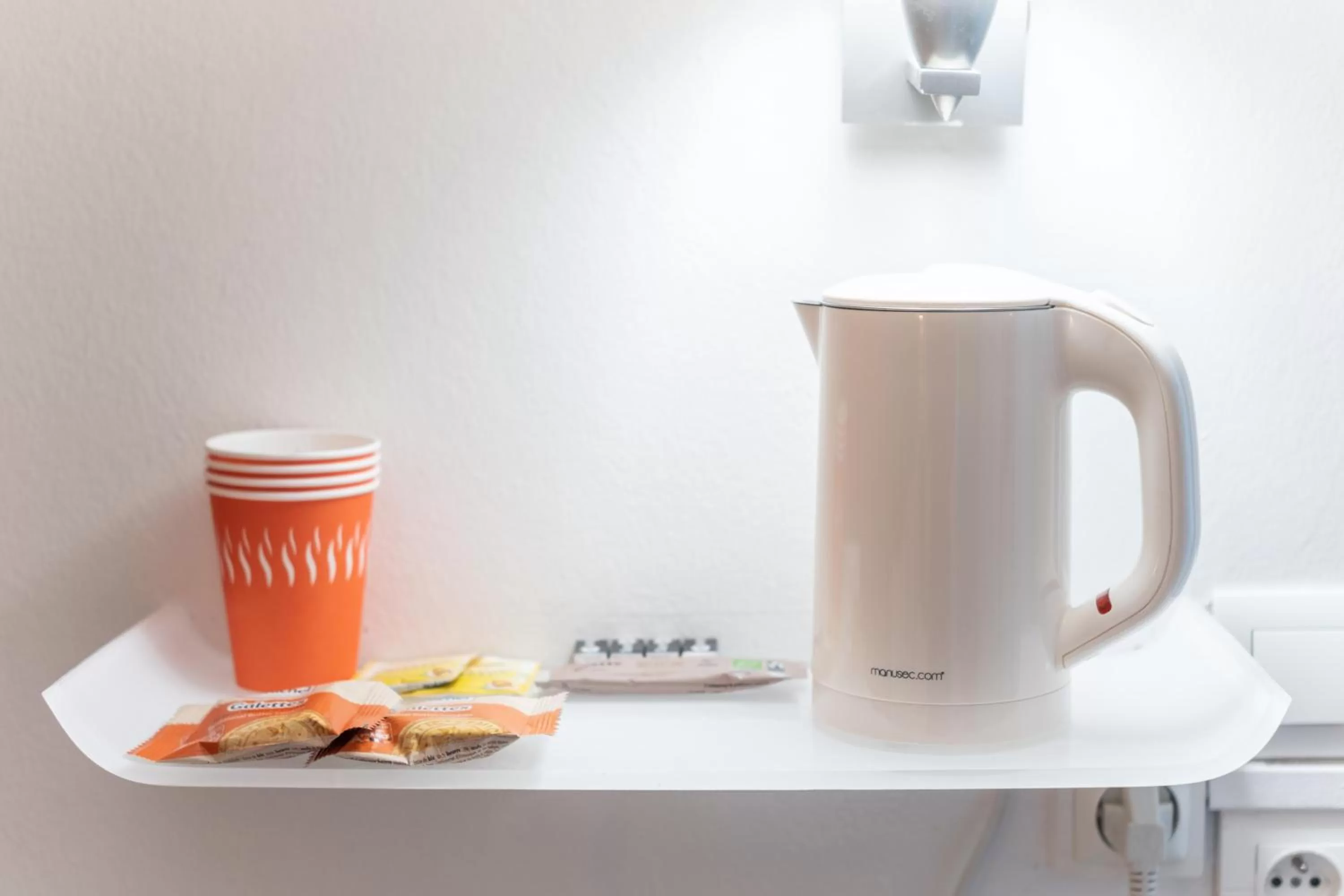 Coffee/tea facilities in Hotel Strasbourg - Montagne Verte & Restaurant Louisiane