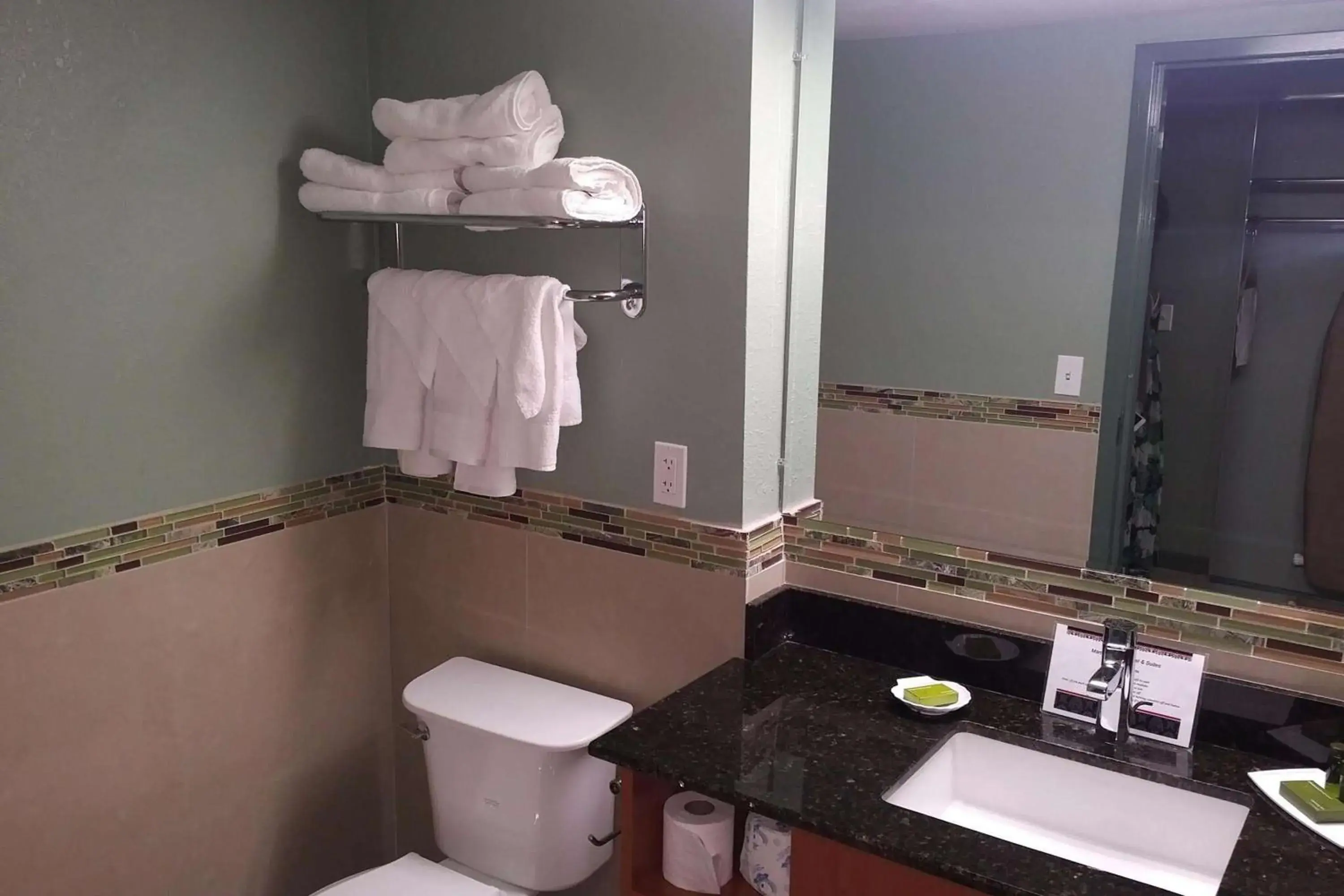 TV and multimedia, Bathroom in Marble Waters Hotel & Suites, Trademark by Wyndham