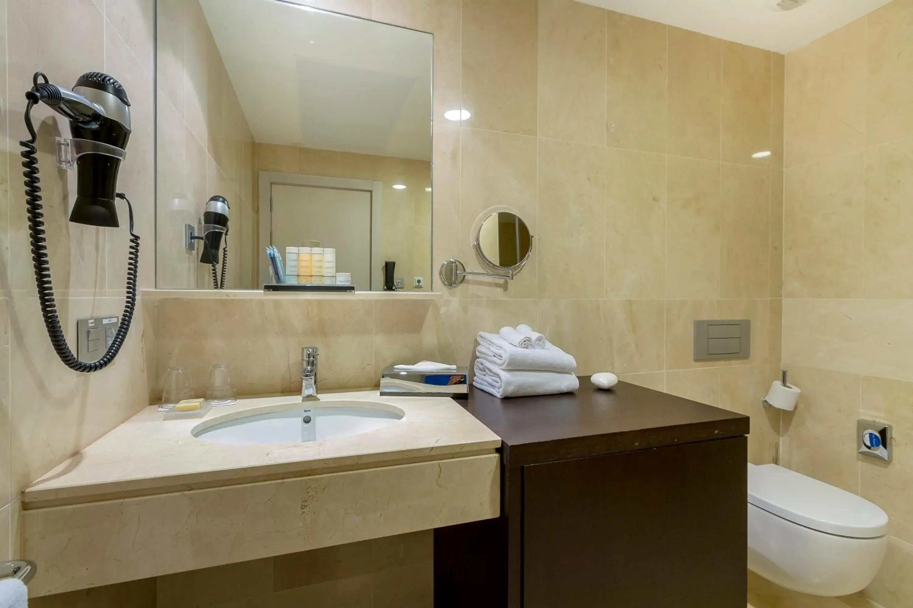 Toilet, Bathroom in Radisson Blu Resort Gran Canaria