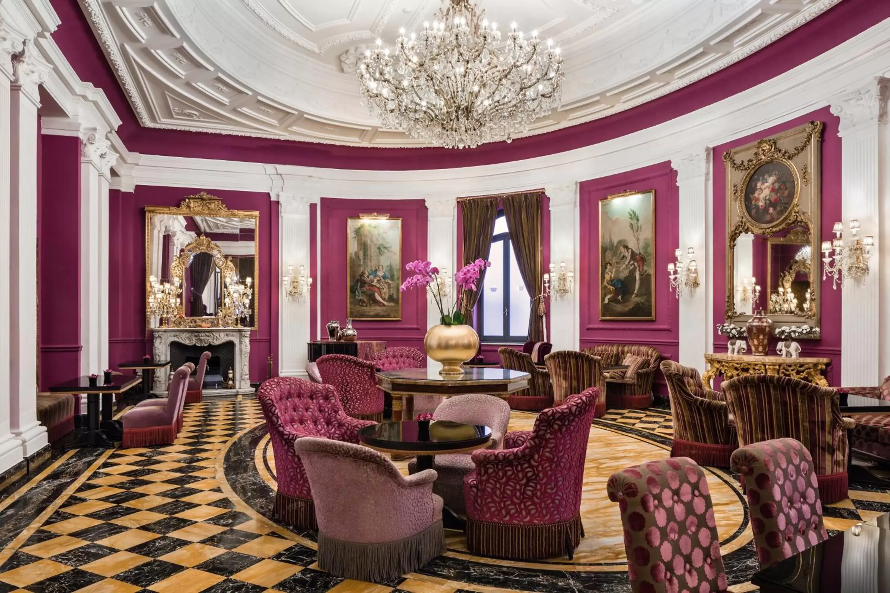 Lobby or reception, Restaurant/Places to Eat in Baglioni Hotel Regina - The Leading Hotels of the World
