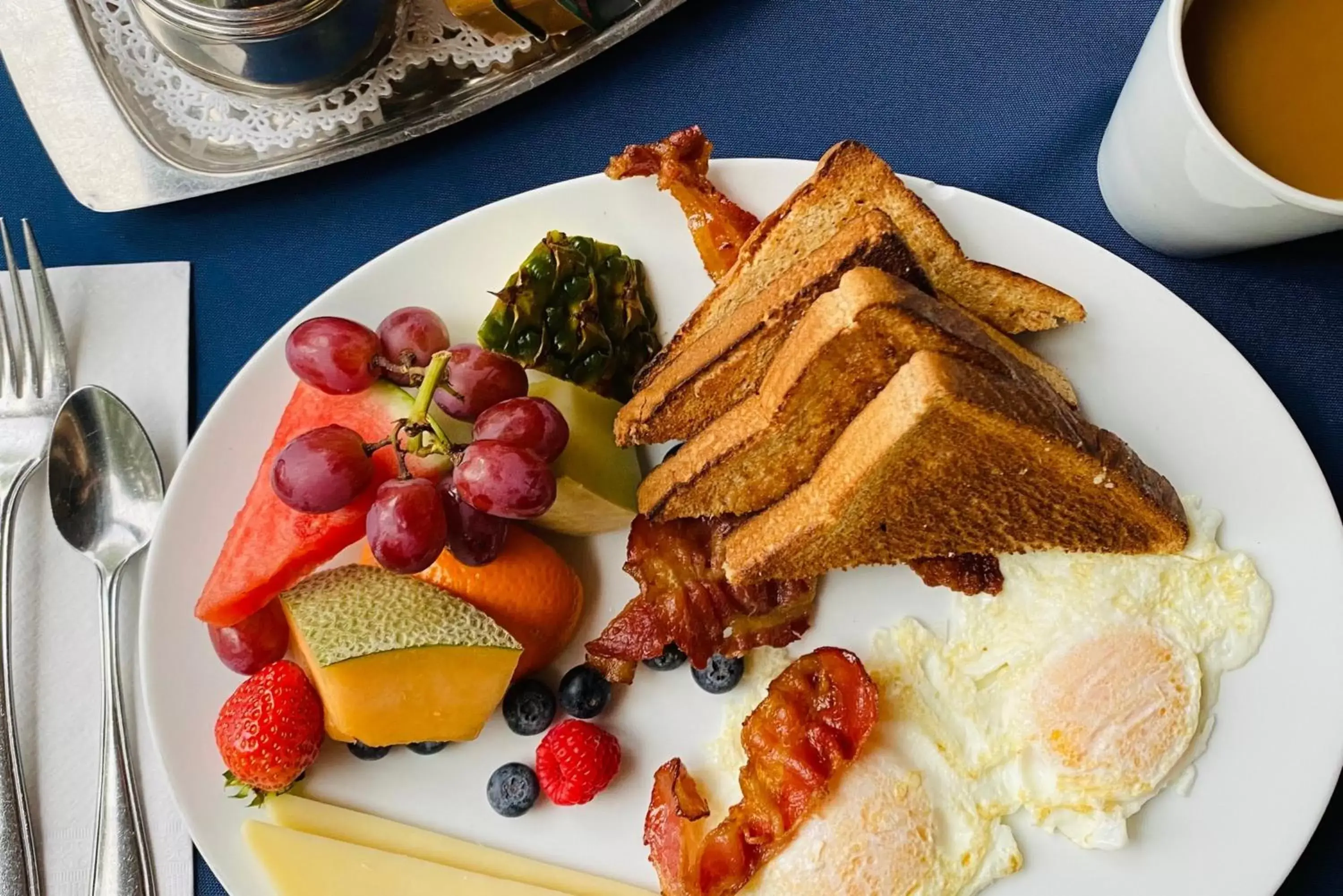 Breakfast, Food in Auberge de la Montagne Coupée