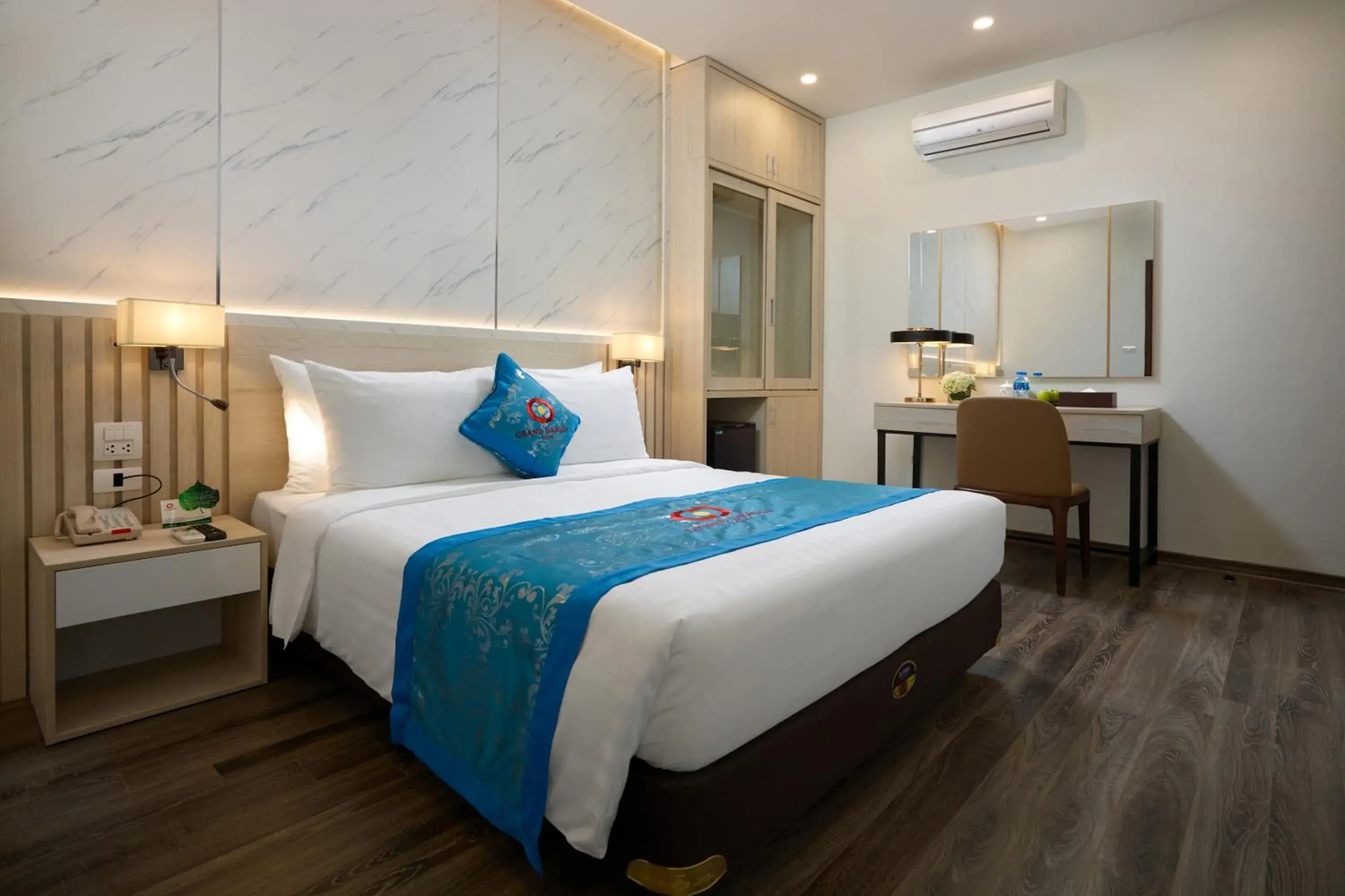 Bedroom, Bed in Grand Dragon Hotel Hanoi