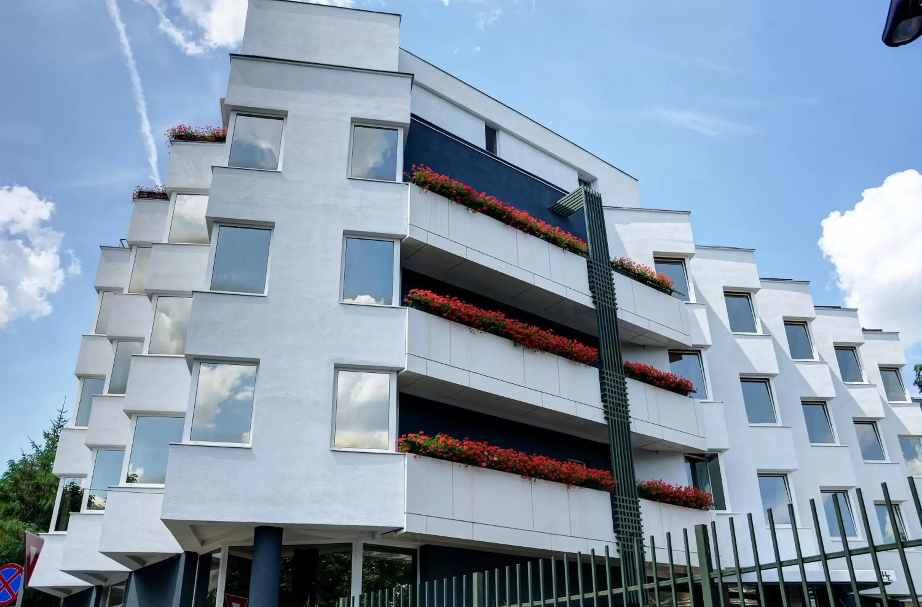 Facade/entrance, Property Building in Best Western Plus Lido Hotel