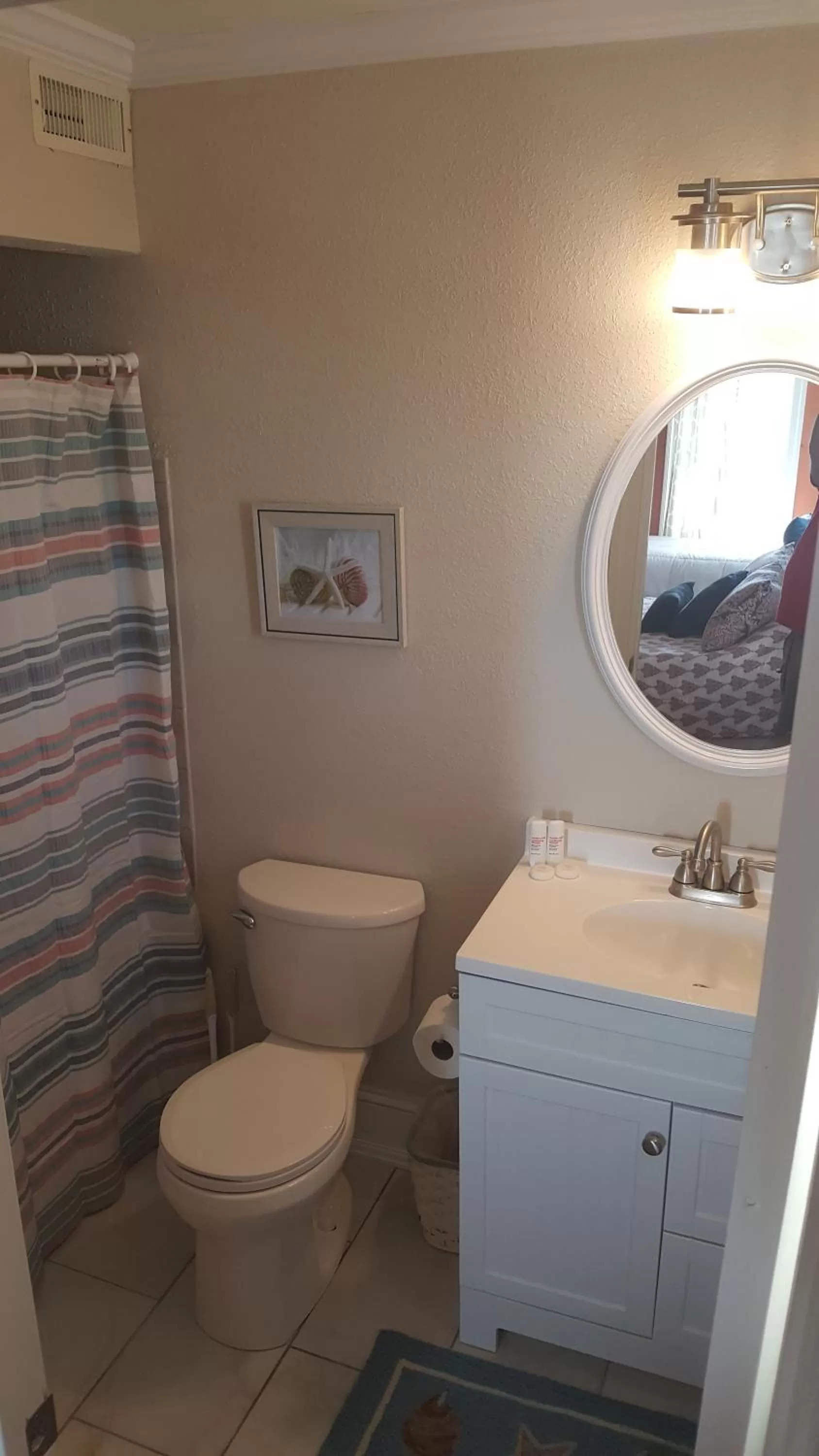 Bathroom in Pierhouse Bed & Breakfast