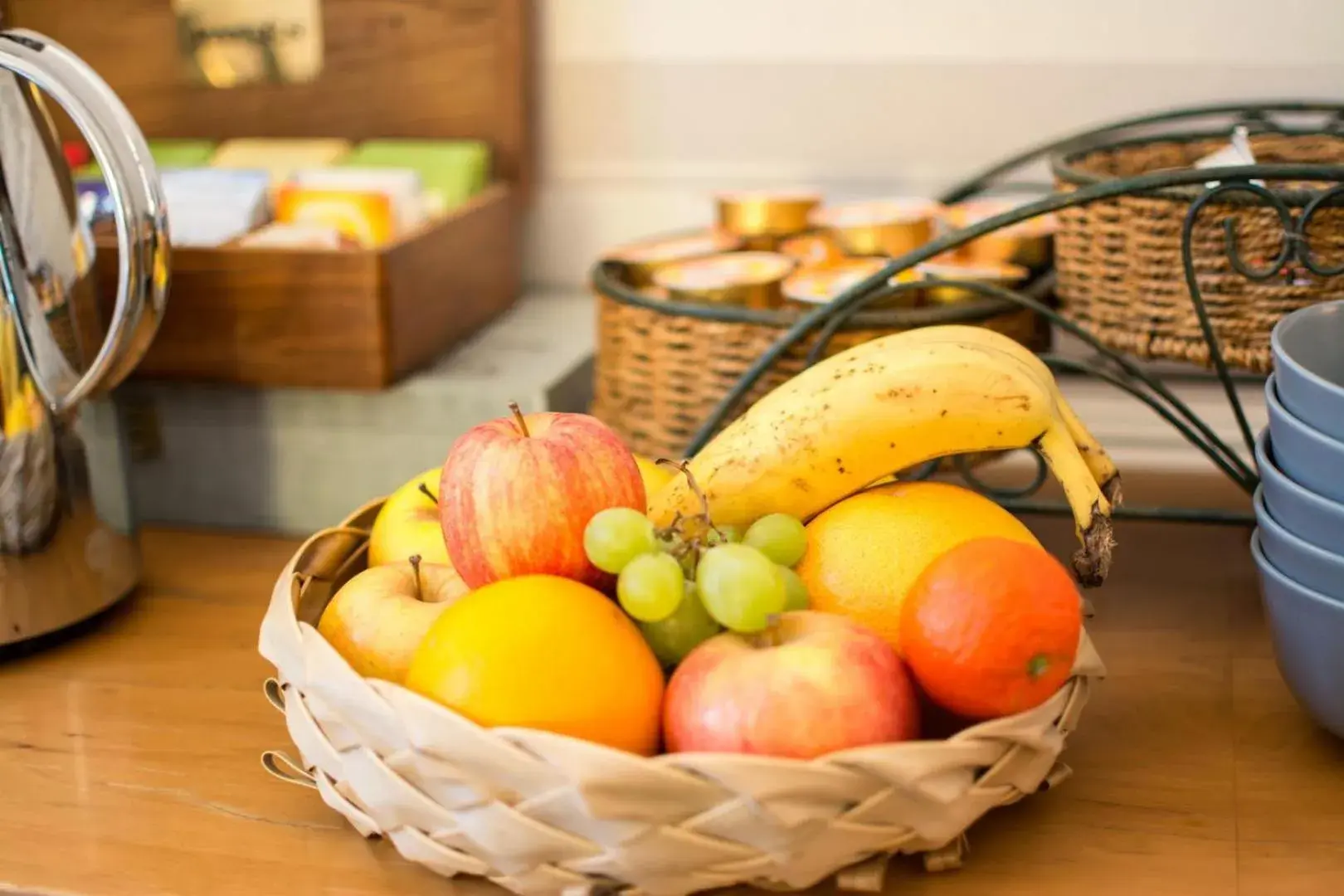 Food in Hotel Val De Loire