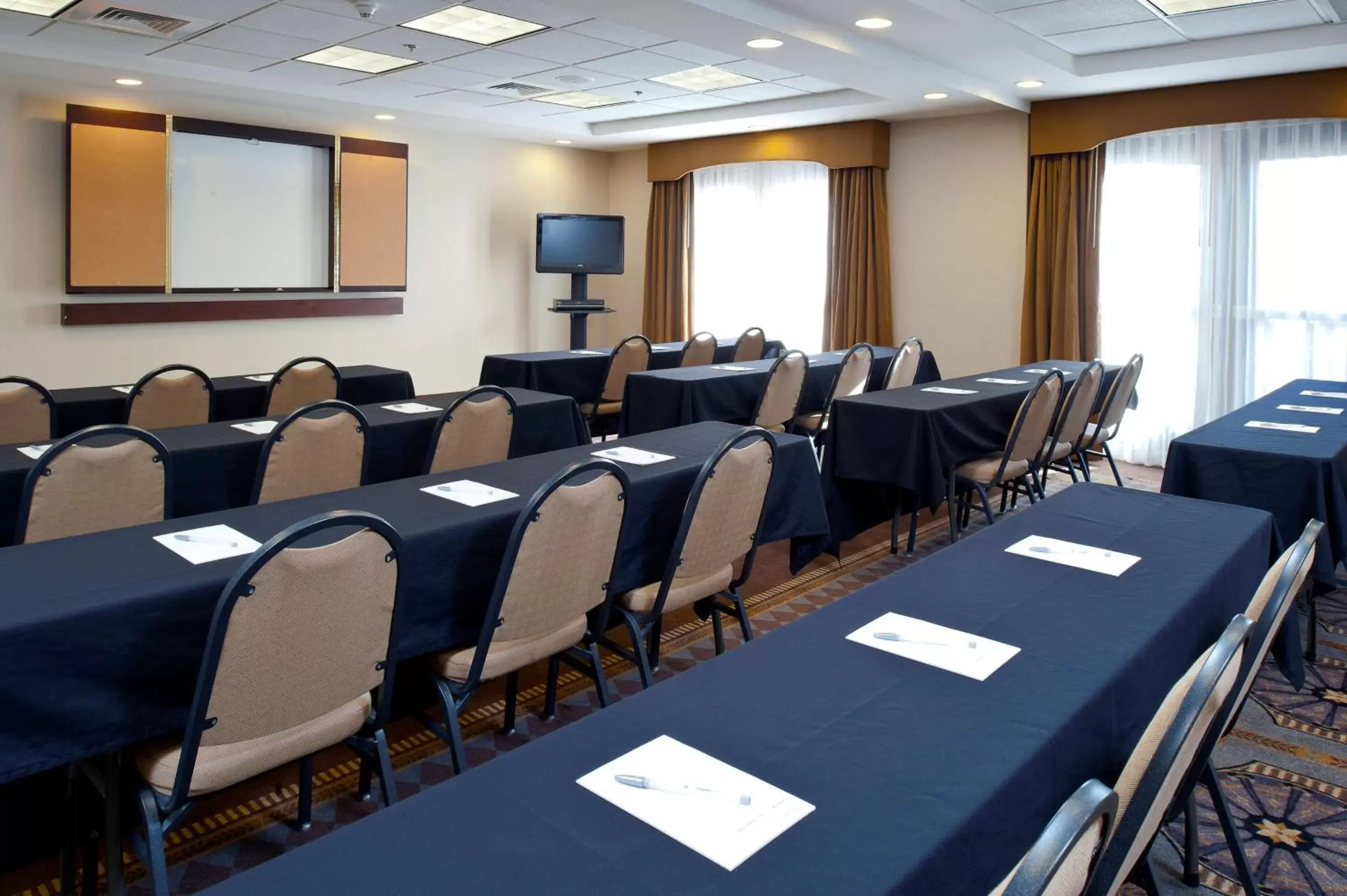 Meeting/conference room in Hampton Inn & Suites Prescott Valley