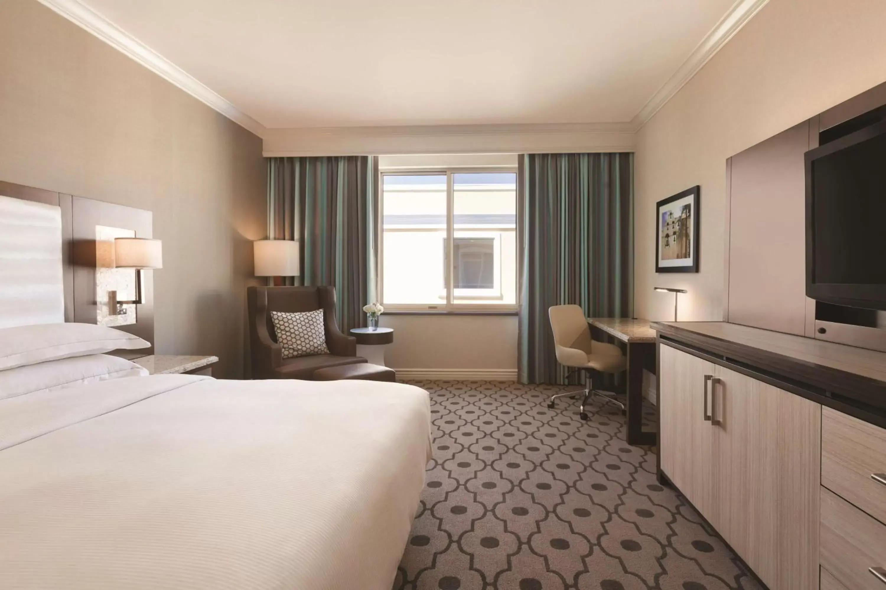 Bedroom, Bed in Hilton Los Angeles/San Gabriel Bedroom, Bed in Hilton Los Angeles/San Gabriel