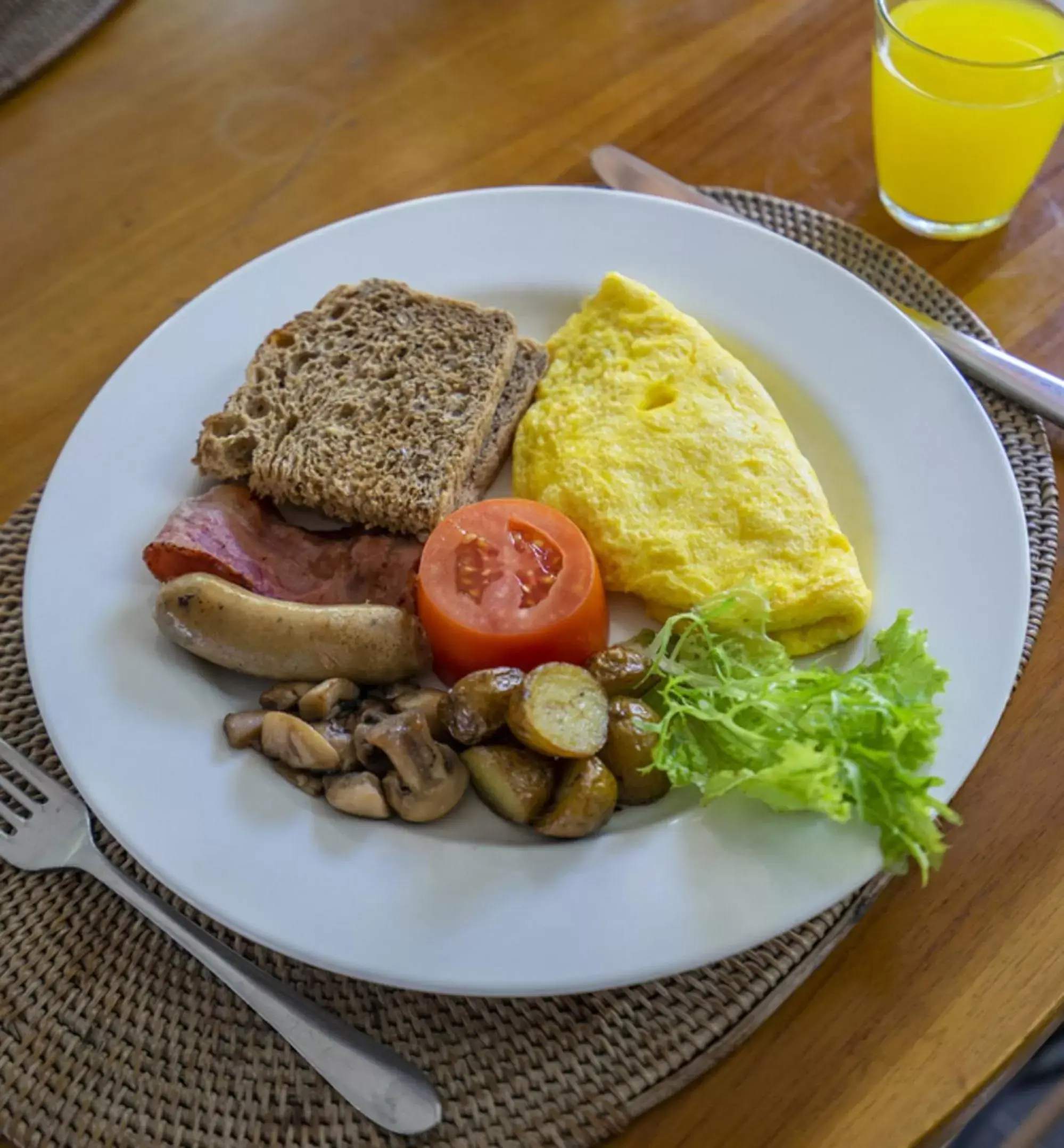 Breakfast, Food in Abian Harmony Hotel