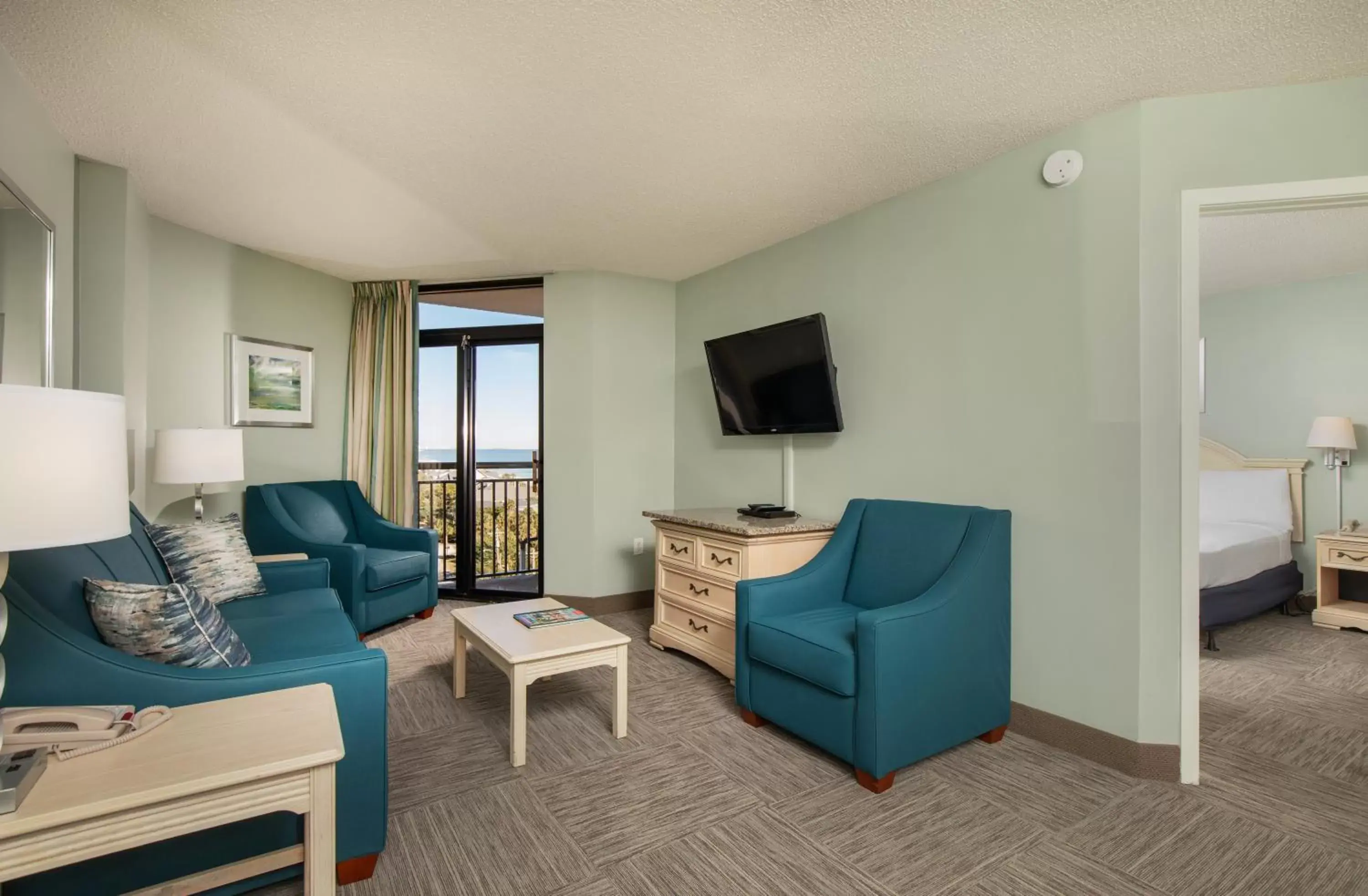 Living room, Seating Area in Grande Shores Ocean Resorts Condominiums