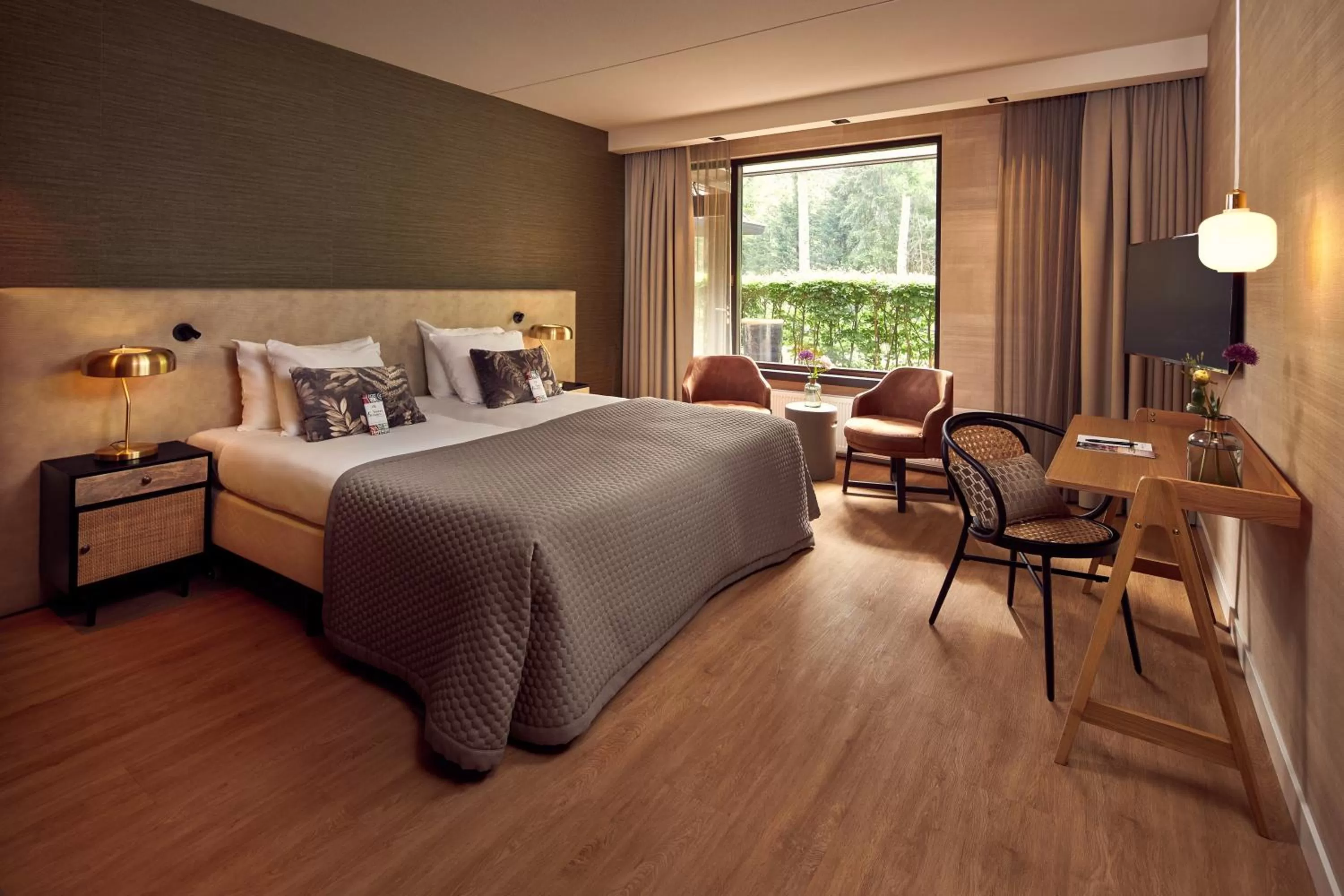 Photo of the whole room, Bed in Van der Valk Hotel Arnhem