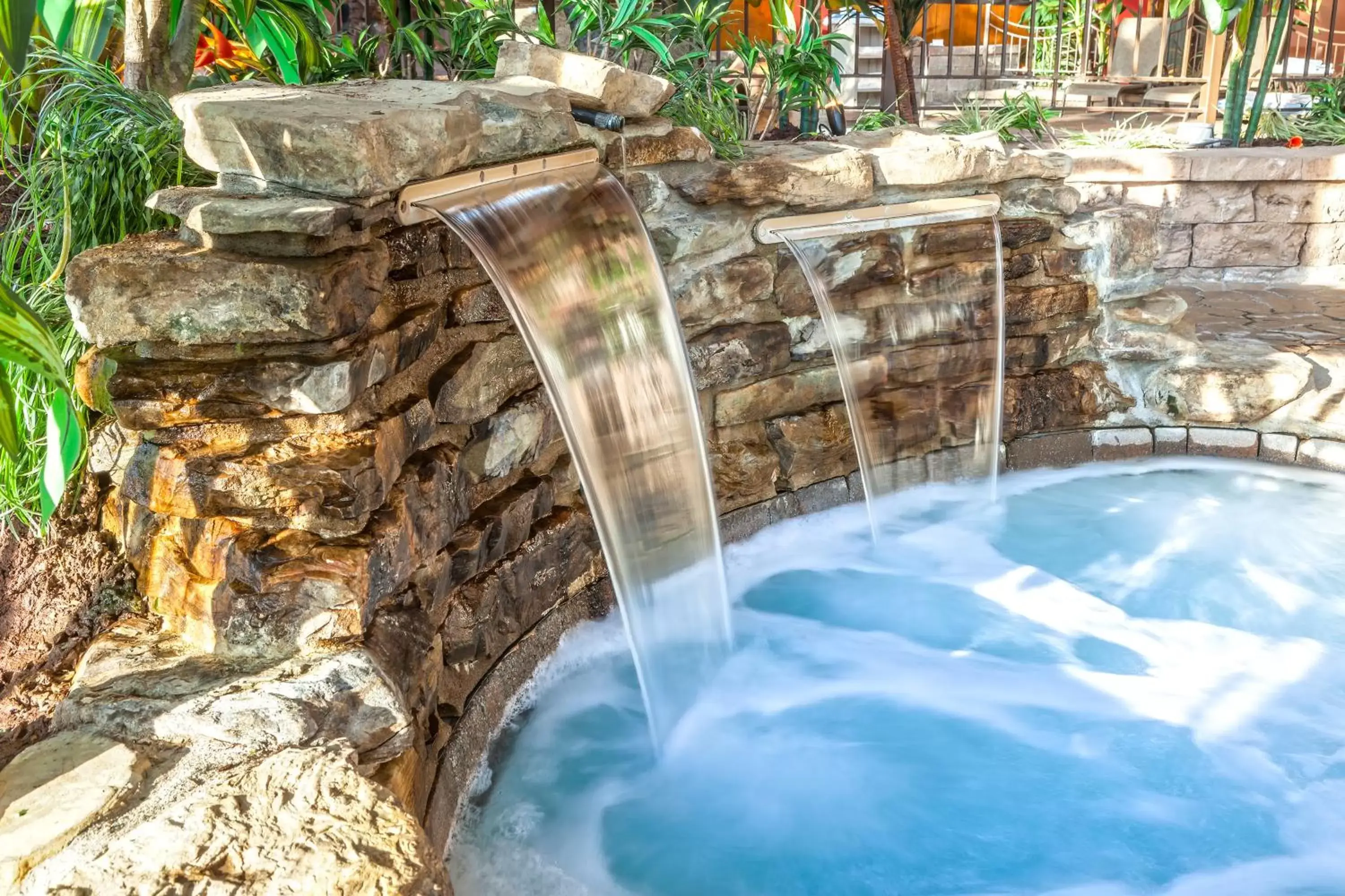 Hot Tub in Hotel Universel