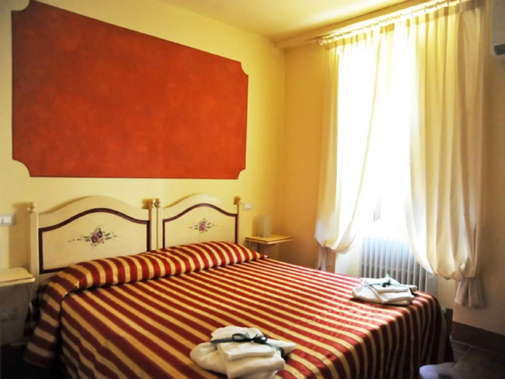 Bedroom, Bed in B&B Anfiteatro