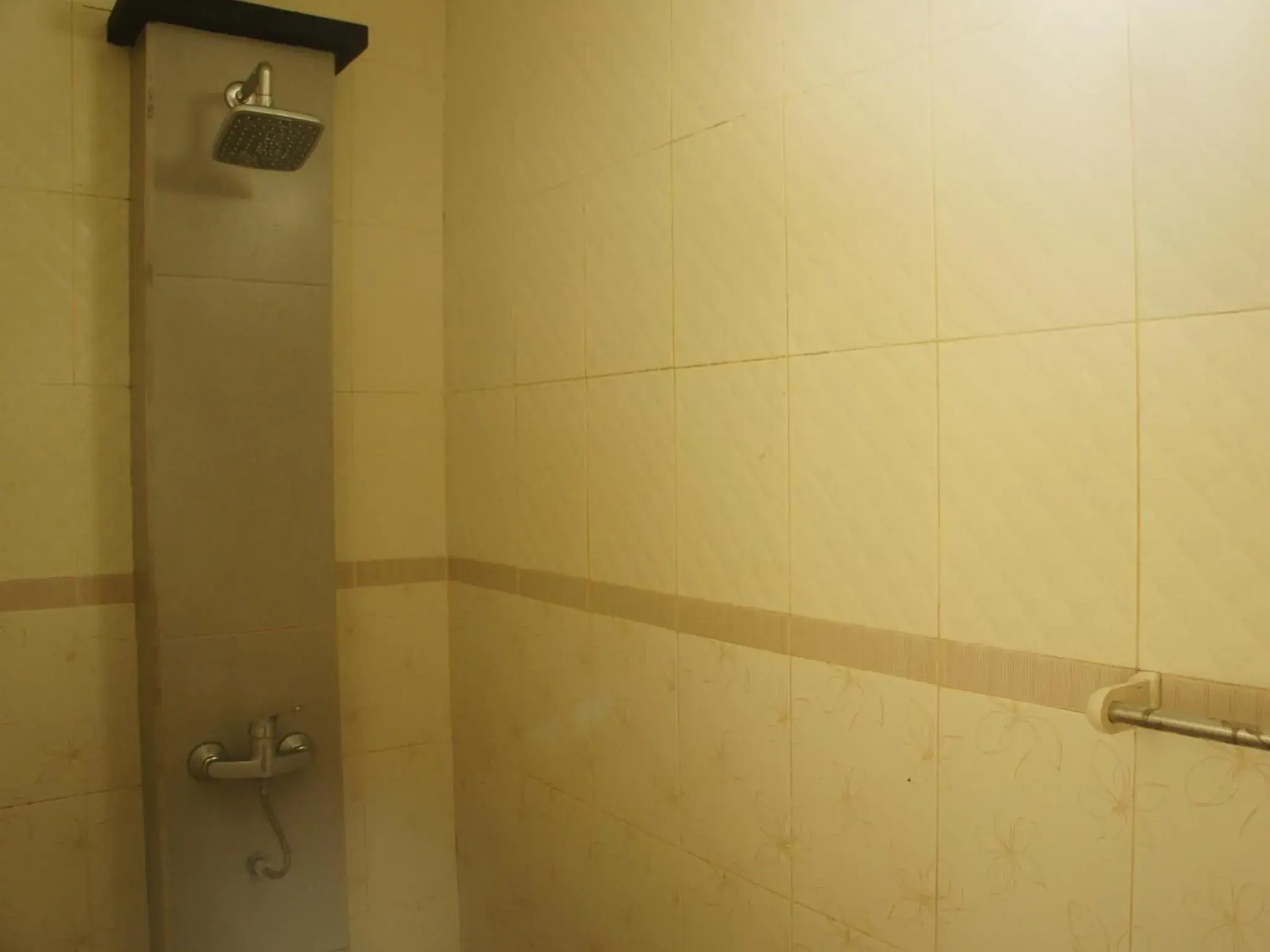 Shower, Bathroom in Waringin Homestay